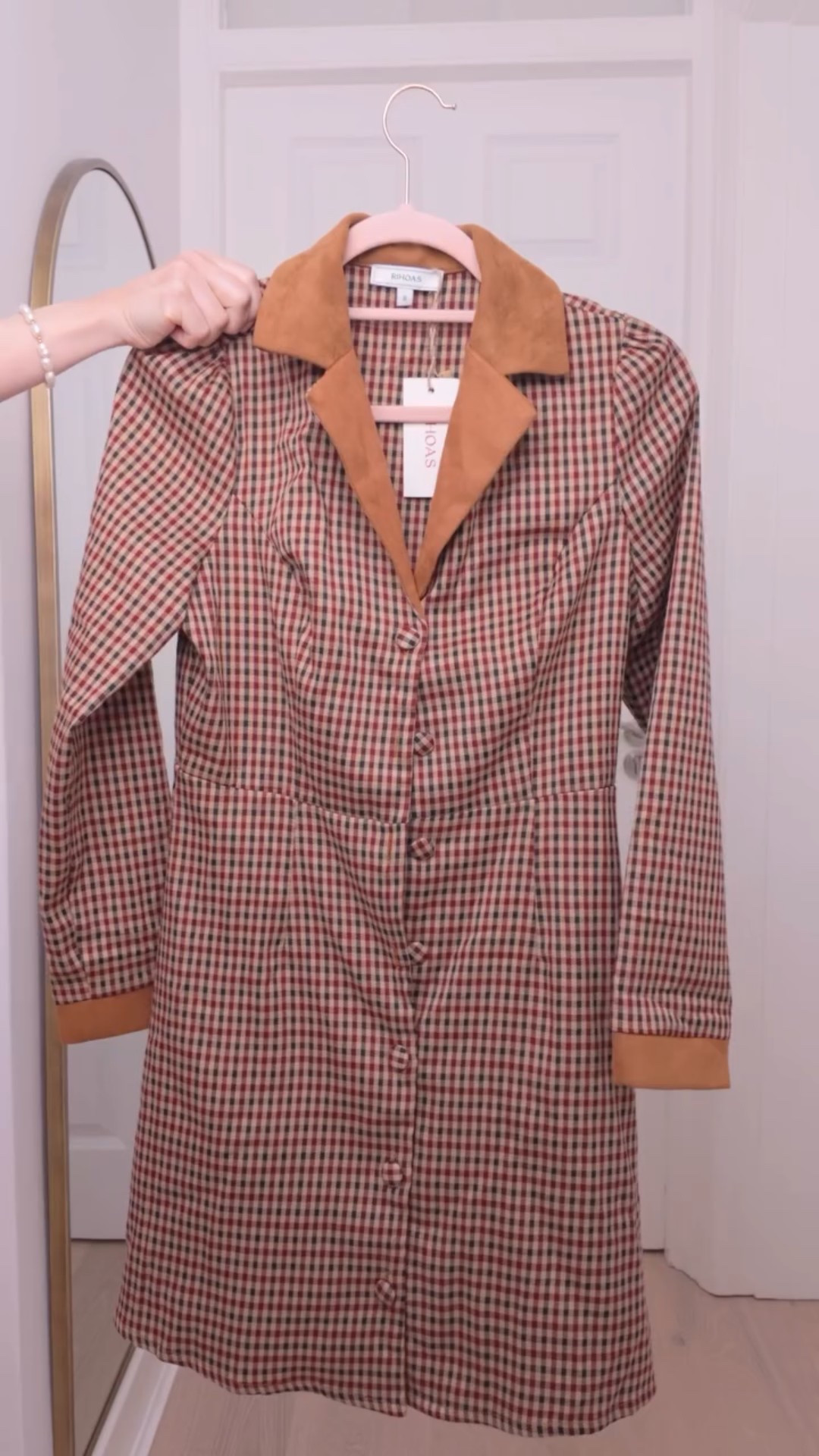 Autumn is calling, and I’m answering in brown and beige! 🍁 

For Day 3, I’m featuring this stunning brown plaid dress from Rihoas, styled with a matching beige beret, bag, and shoes. The perfect blend of comfort and chic for autumn. 

What’s your go-to autumn colour palette?🍁🍂

Outfit details🎀
Dress (*ad/hr) : @rihoas_official 
Use coupon code “petite88” for 20% OFF
Beret: @brothersandsisters.biz 
Bag: @polene_paris 

Outfits are linked on my @shop.ltk @ltk.europe 
(link in bio)

Save this post & follow @petitealpaca for more dreamy travel and feminine fashion content.

#HelloAutumn #autumnoutfits #rihoas #inrihoas #autumnoutfitideas #autumnstyle #pinkinautumn #pinkinfall #fallfashioninspo #ChicFashion #FallOutfits #autumntransition #vintagevibes  #romanticstyle #modernprincess 
#londonfashionblogger  #dreamyaesthetic #femininestyle

🗝️ Feminine elegant classy style, modern princess,  GRWM Get ready with me, autumn outfits

#LTKFashionMonth #LTKdresses #LTKautumn