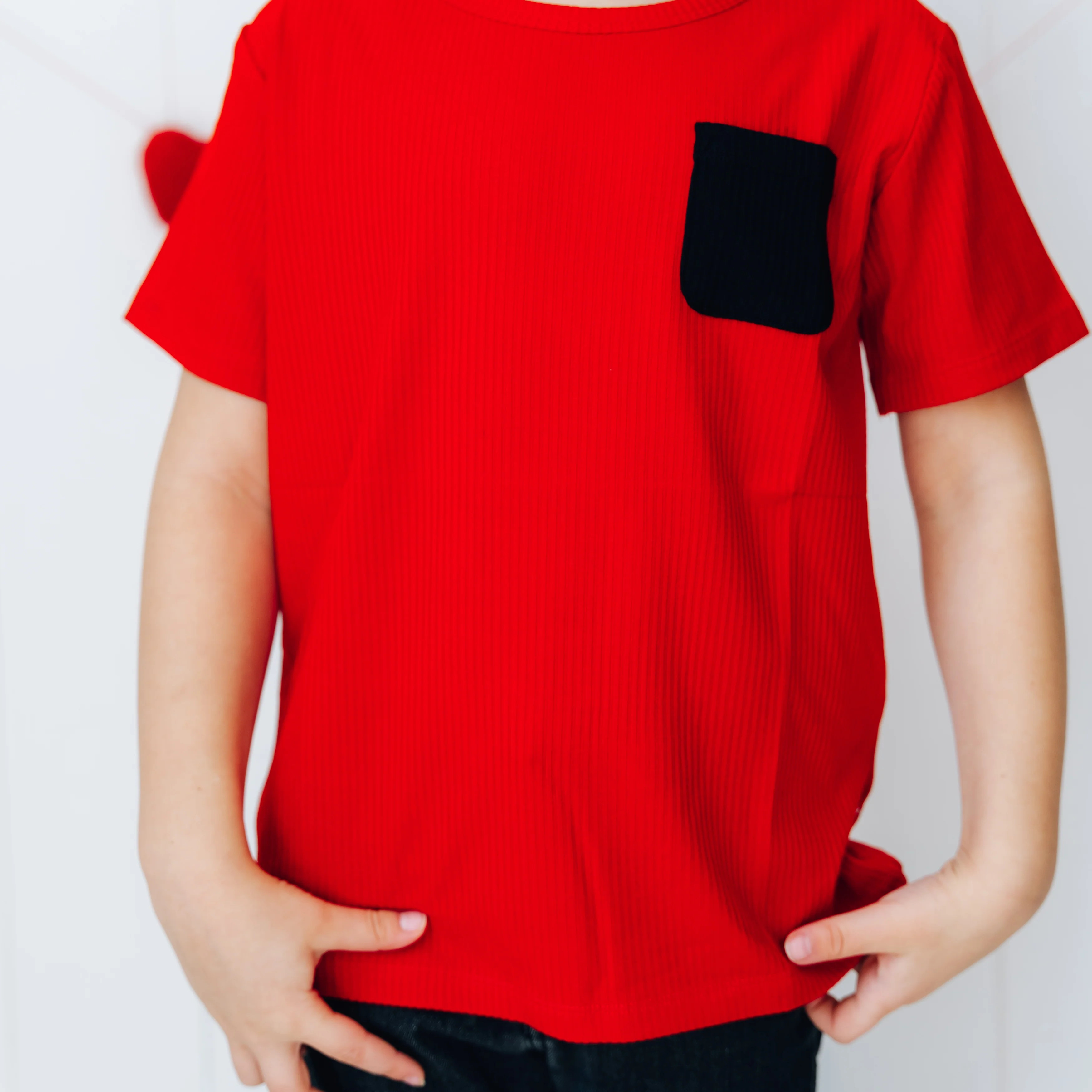 RED RIB DREAM POCKET TEE | Dream Big Little Co.