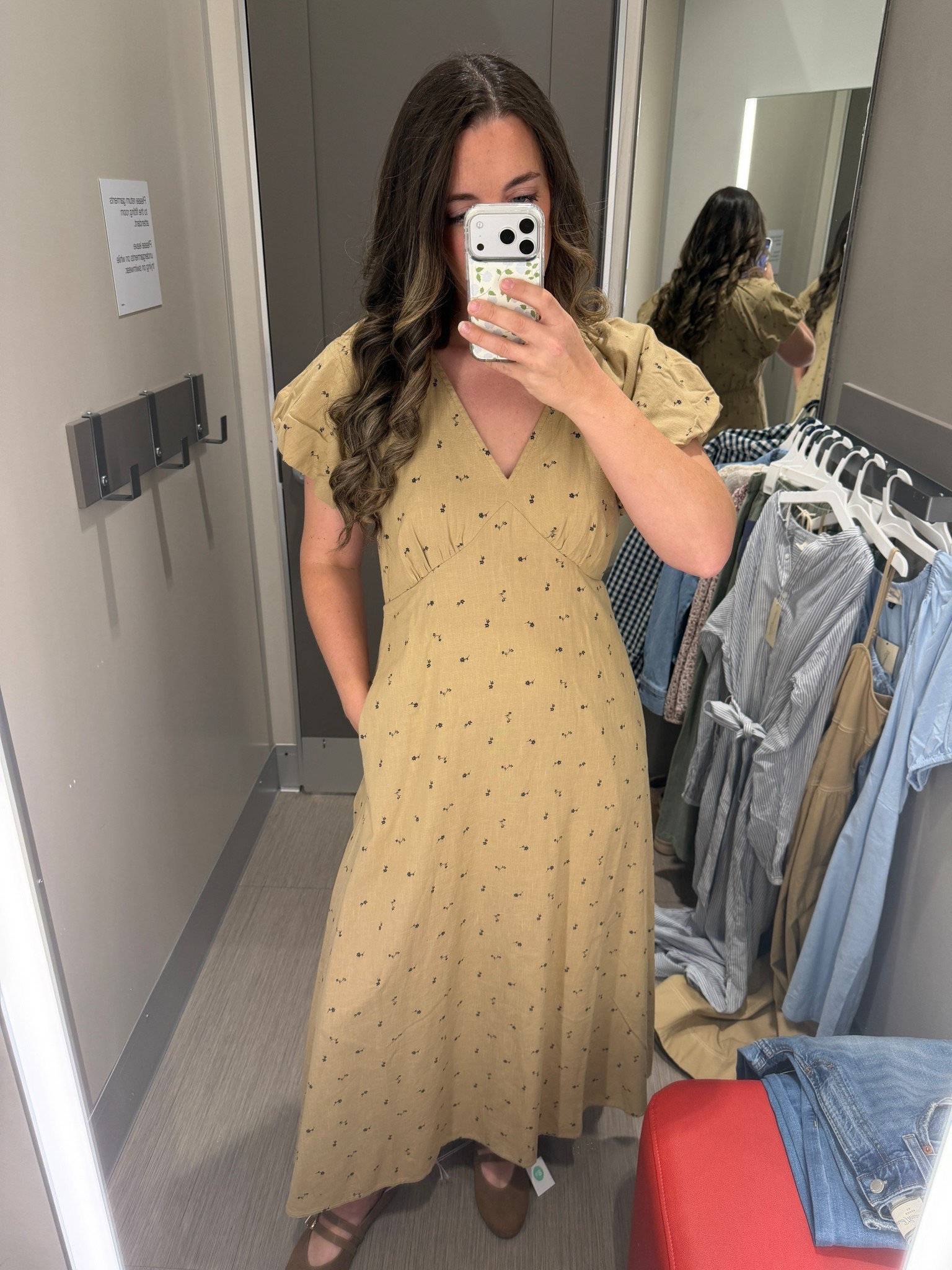 I normally don’t do puff sleeve dresses because of my broad shoulders but I love this one!! It’s very comfortable and effortless! 

#LTKootd #LTKSeasonal #LTKMidsize