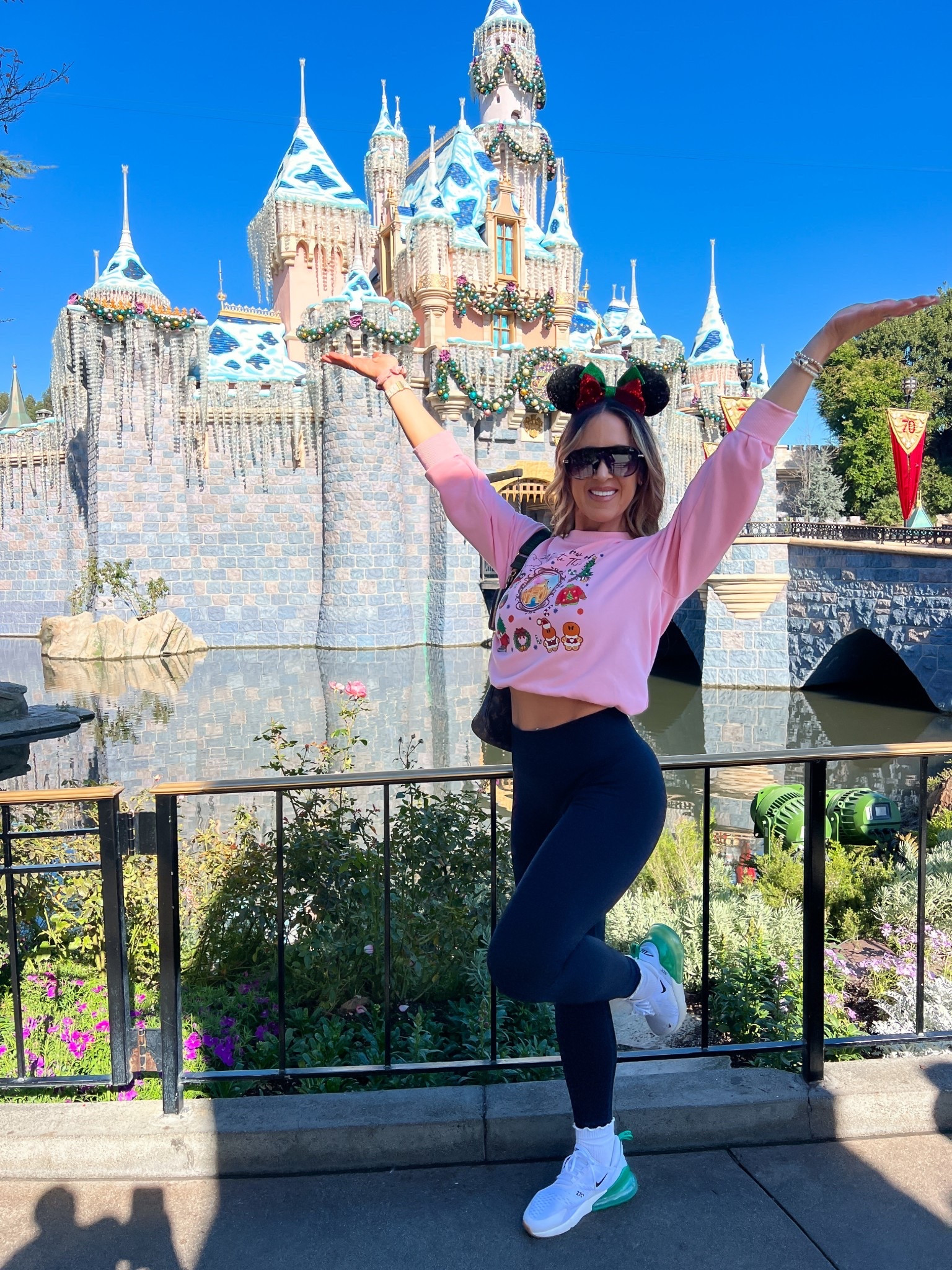 Amazon and affordable Day at Disney Outfit 💫 🖤

#LTKdayinmylife #LTKTravel #LTKootd
