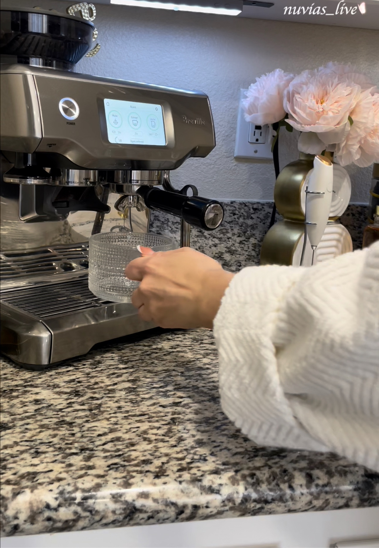 Mornings 🤍

#LTKhome #LTKVideo #LTKU