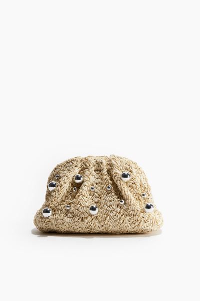 Bead-embellished straw clutch | H&M (UK, MY, IN, SG, PH, TW, HK)