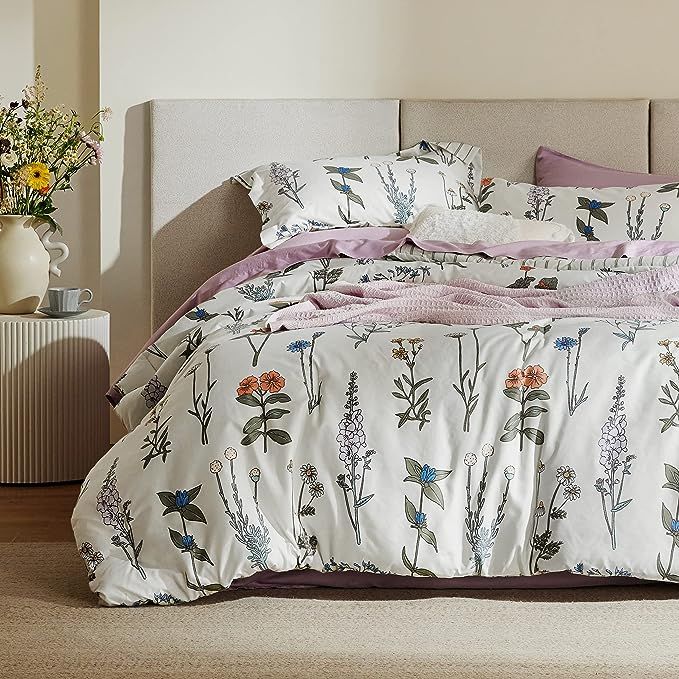 Bedsure Botanical Floral Soft Comforter Set - Queen Comforter 3 Pieces Bedding Set- Fluffy Soft C... | Amazon (US)