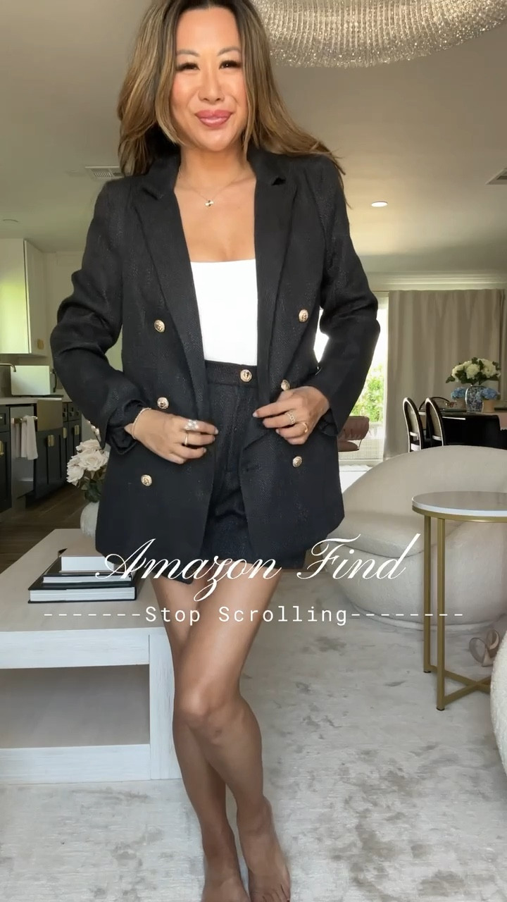 Amazon two piece tweed blazer and shorts set! Wearing size small

Suit set, matching set, blazer set, tweed set, tweed blazer, old money, quiet luxury, Amazon finds  

#LTKStyleTip #LTKFindsUnder100