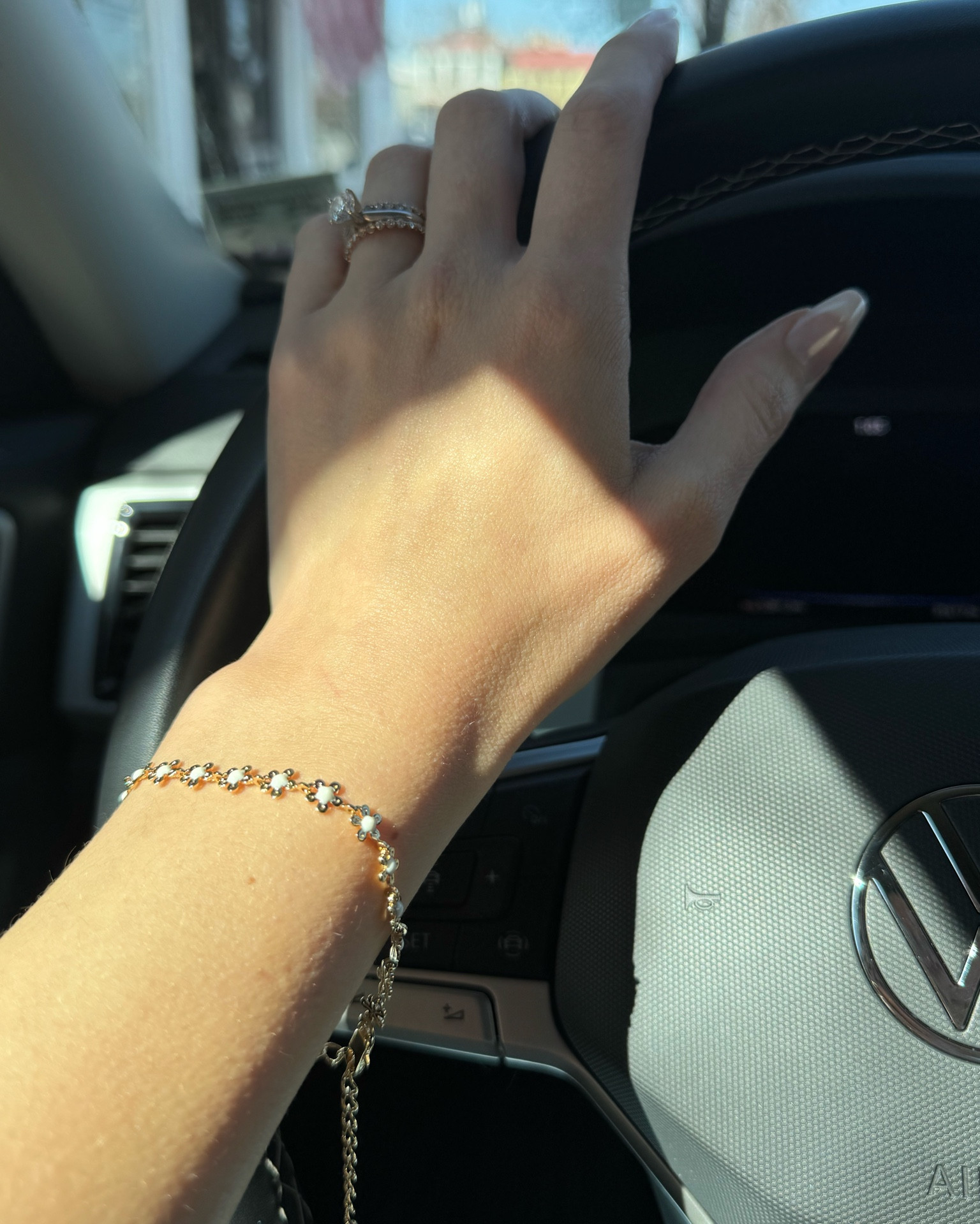 Loving this dainty gold daisy bracelett for Spring!

#LTKBeauty #LTKFindsUnder50 #LTKSeasonal