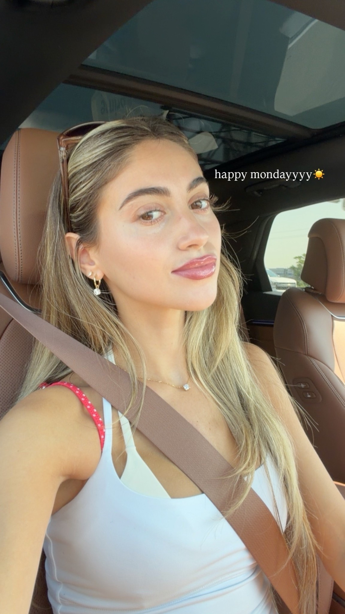 happy mondayyyy☀️

#LTKdayinmylife #LTKSeasonal #LTKmorningroutine