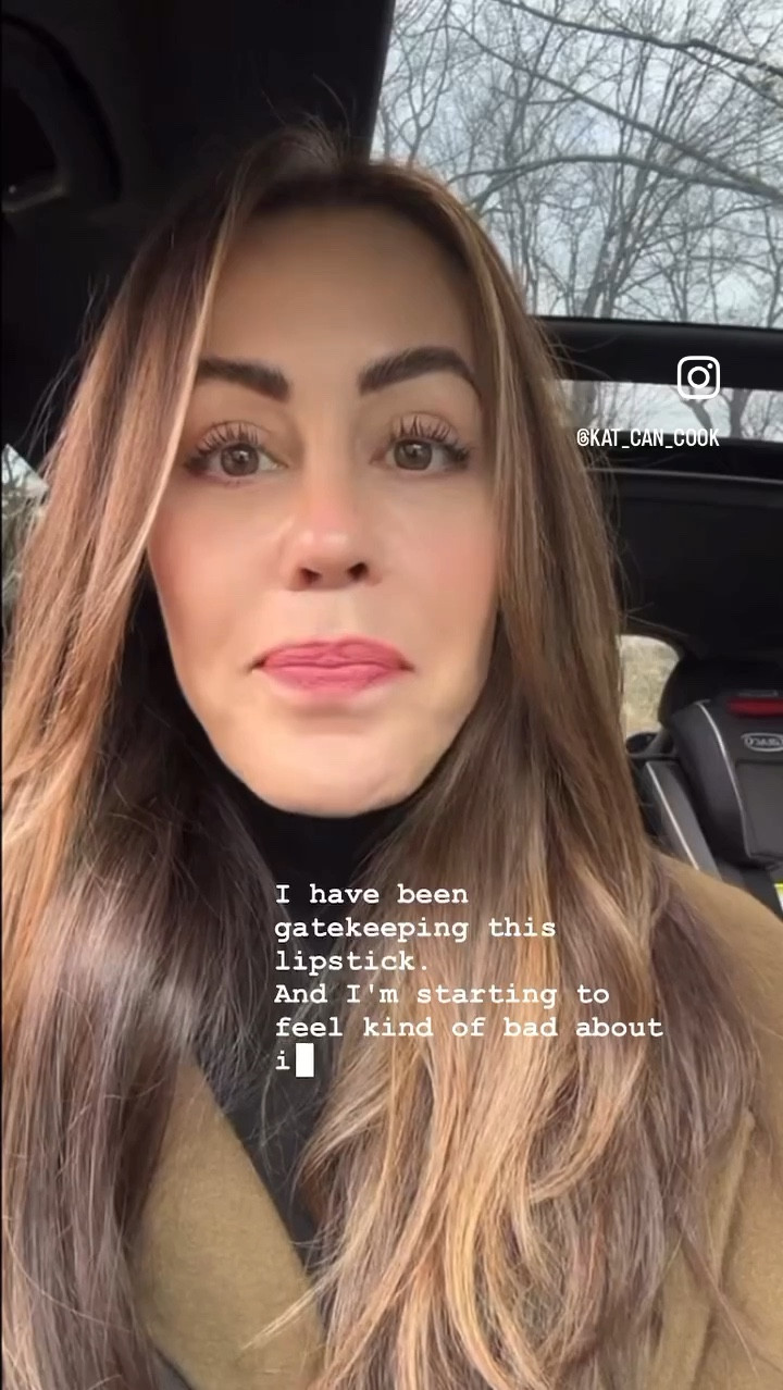 Audrey Hepburn lips for $10 💄

Revlon Super Lustrous Creme Lipstick, Pink in the Afternoon

#LTKstyletip #LTKFind #LTKbeauty