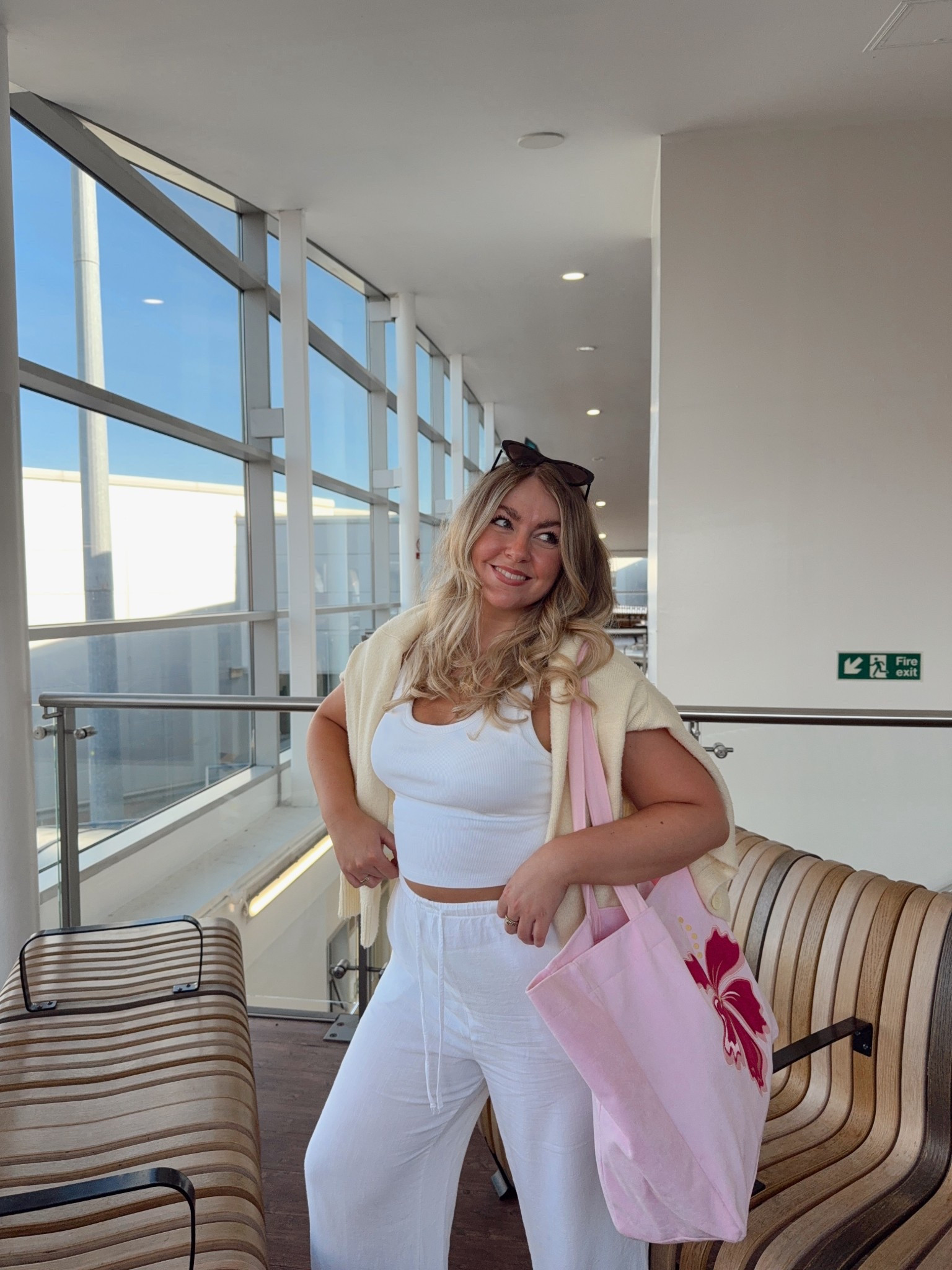 Airport outfit idea ✈️☁️💺🌺

#LTKSummerEdit #LTKStyleTip #LTKMidsize