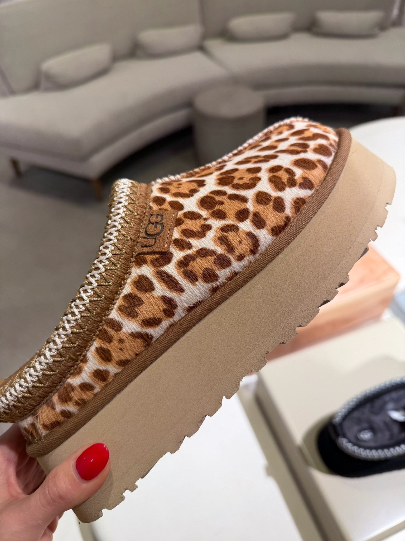 These platform uggs are too cute, animal print, gift for teen girls, Annabrstyle

#LTKGiftGuide #LTKSeasonal #LTKmomlife