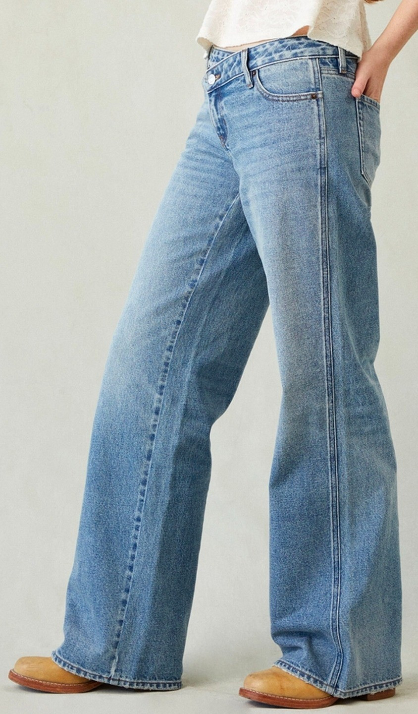 Pacsun Casey Low Rise Baggy Jeans Asymmetrical on sale for $55! 

#LTKGiftGuide #LTKSaleAlert #LTKStyleTip