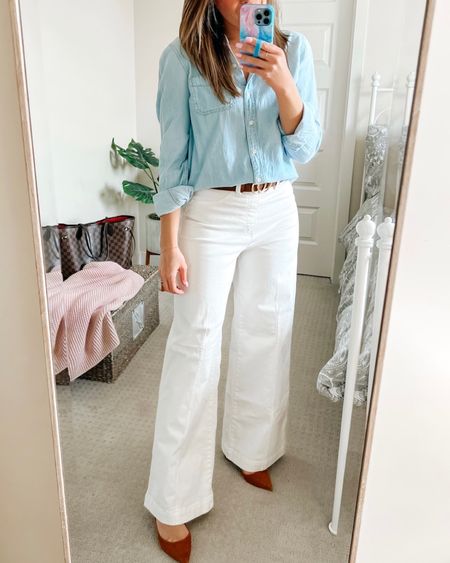 Looking for a different denim style this spring? Try wide leg jeans! When paired with the right top and the right shoes, they can look so chic. These ones from @spanx just launched in Canada today and are available in Vintage Indigo as well this cream version. I paired mine with suede pumps and a simple chambray button down for an easy spring look. Don’t forget to use my code EMILYHXSPANX to get 10% off and free shipping. 

#LTKworkwear #LTKstyletip #LTKSeasonal