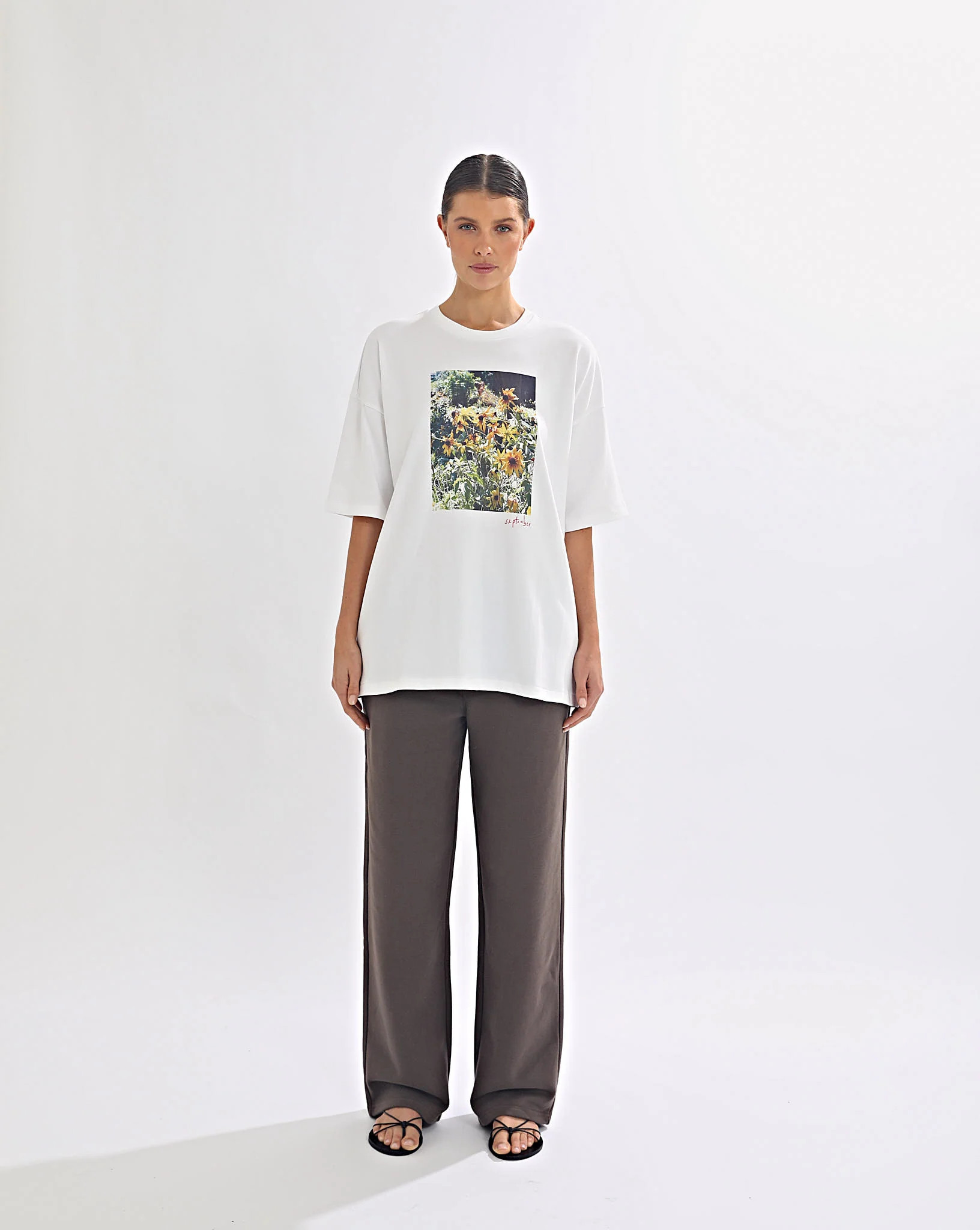 September Tee Meadow | One Mile