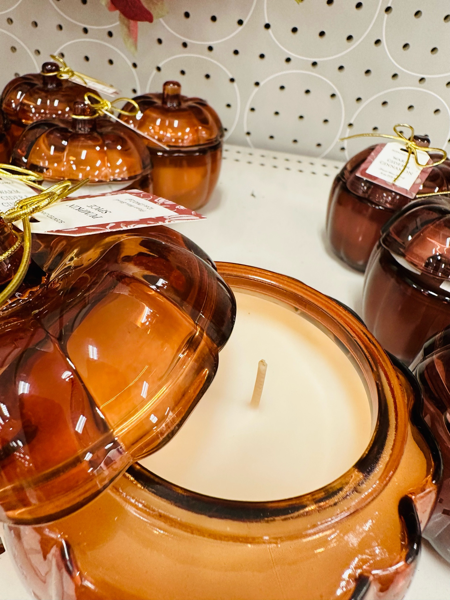 New Fall candles
This is a 2 wick and medium size candle. Best fall scent!! Small and large sizes available. I linked more fall scents! 

$10 Glass Figural Pumpkin Spice Candle Orange - Threshold

Target, Target candles, candles, threshold candle, pumpkin candle, Target style, Target finds, fall, Target fall home, home decor 


#LTKhome #LTKFind #LTKSeasonal