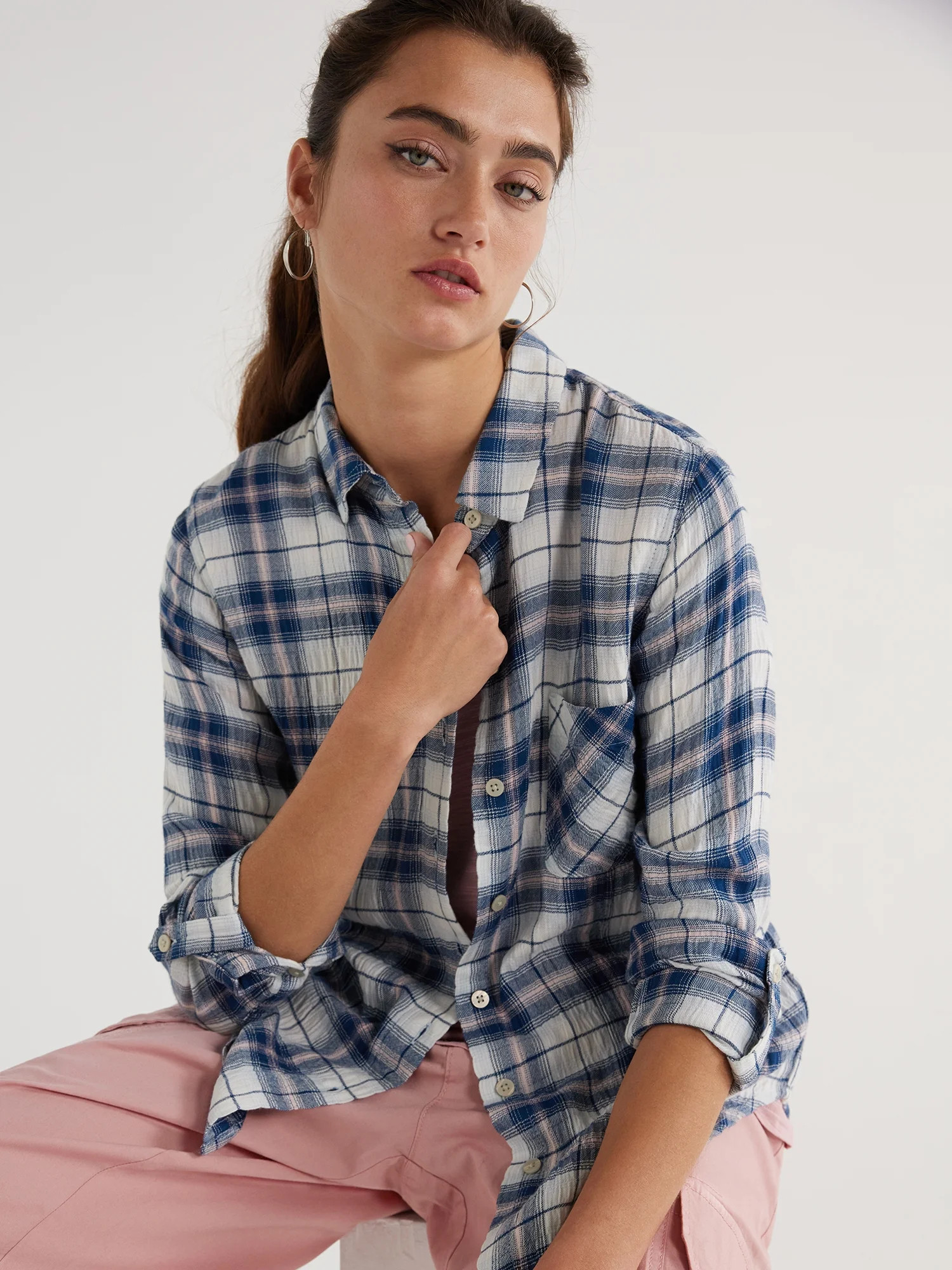 Time and Tru Women's Button Front Soft Shirt with Long Sleeves, Sizes XS-XXXL | Walmart (US)