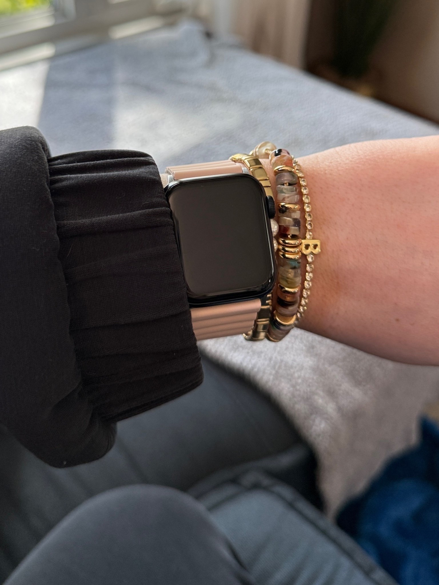 Current wrist stack situation 🤍

#LTKSaleAlert #LTKWorkwear #LTKootd