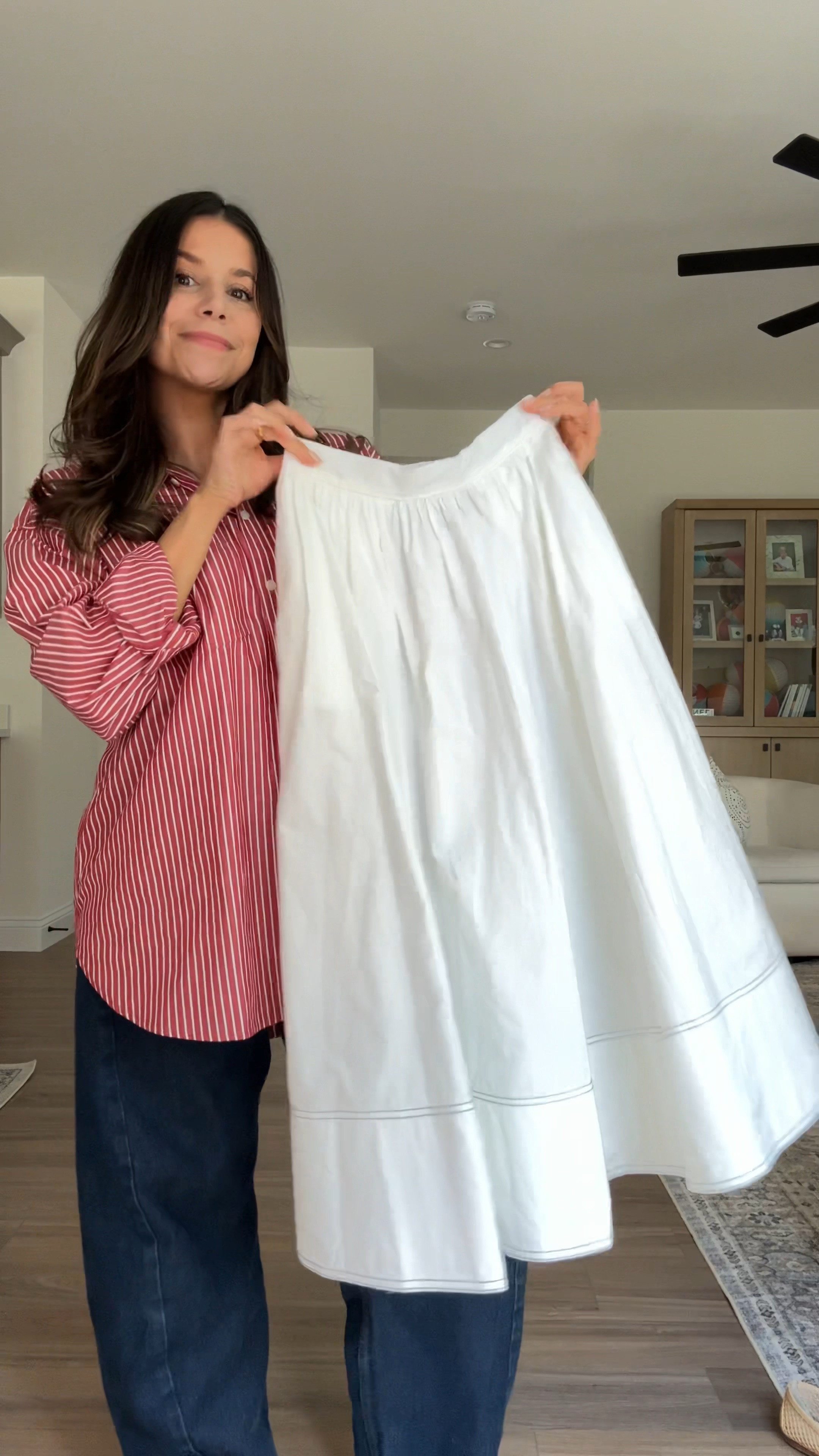 5 ways to style a white skirt this summer! 