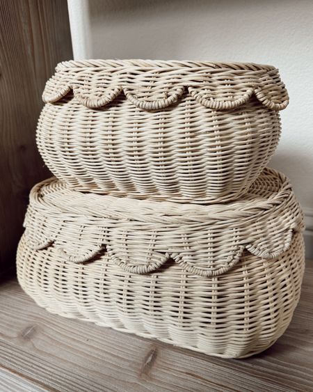 AMAZON FIND ✨🙌🏼

I am loving in my home! This set of woven baskets with scalloped lids look so designer inspired but for less! They give me Serena and Lily feels and coastal vibes. I just adore them! 

could be used:
+ in an entryway
+ bathroom
+ built-ins
+ console tables

when extra storage is also beautiful and decorative it’s a win-win 🤗 linked em in my bio!



#LTKFindsUnder50 #LTKFindsUnder100 #LTKHome