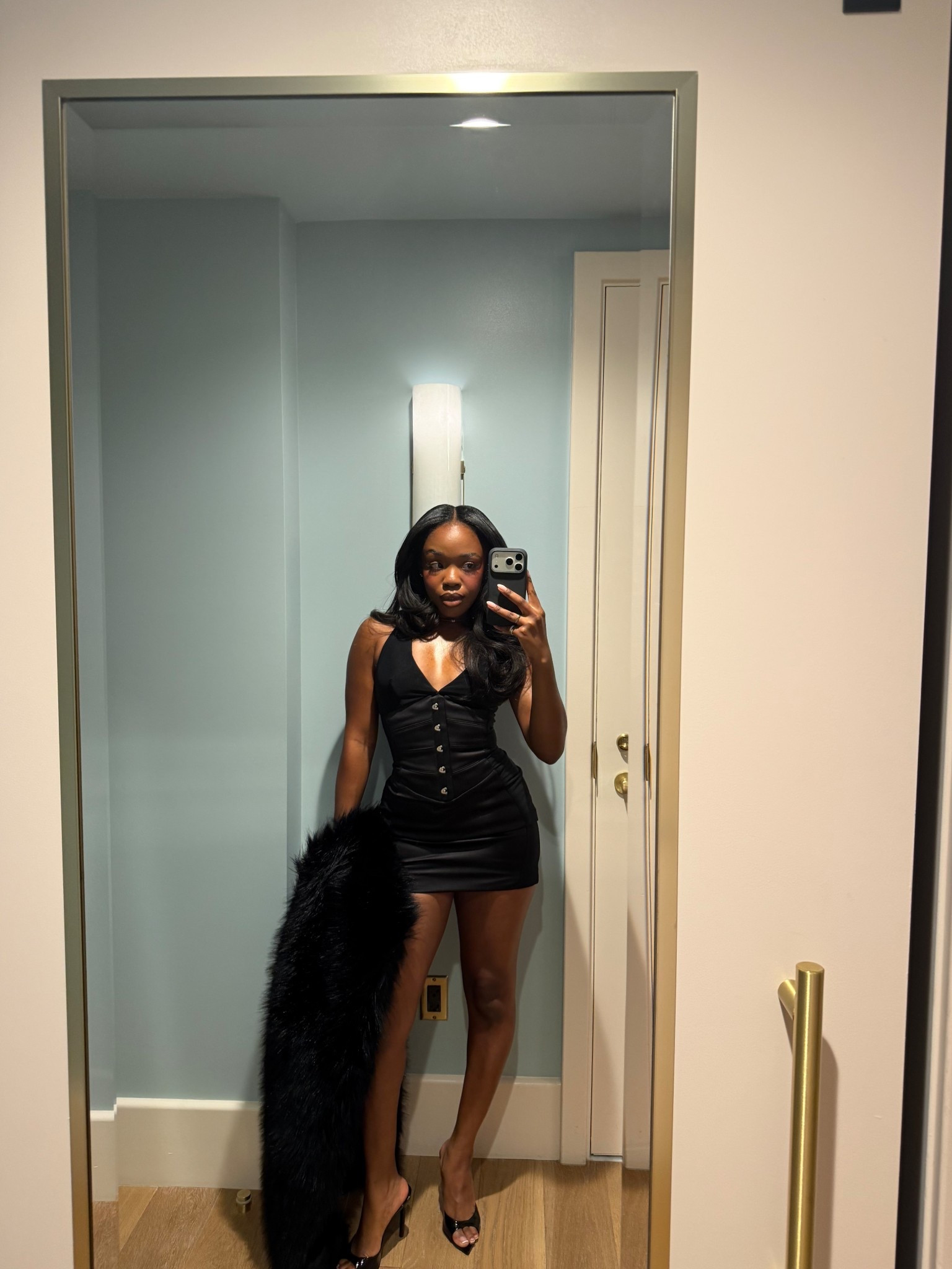 Outfit of the night! This dress is so flattering, perfect for date night or even Valentine’s Day coming up💌

#LTKootd