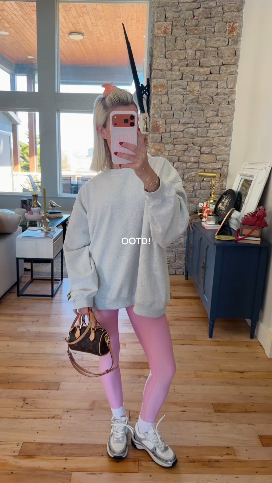 Custest casual outfit ever 

#LTKValentine #LTKootd #LTKdayinmylife