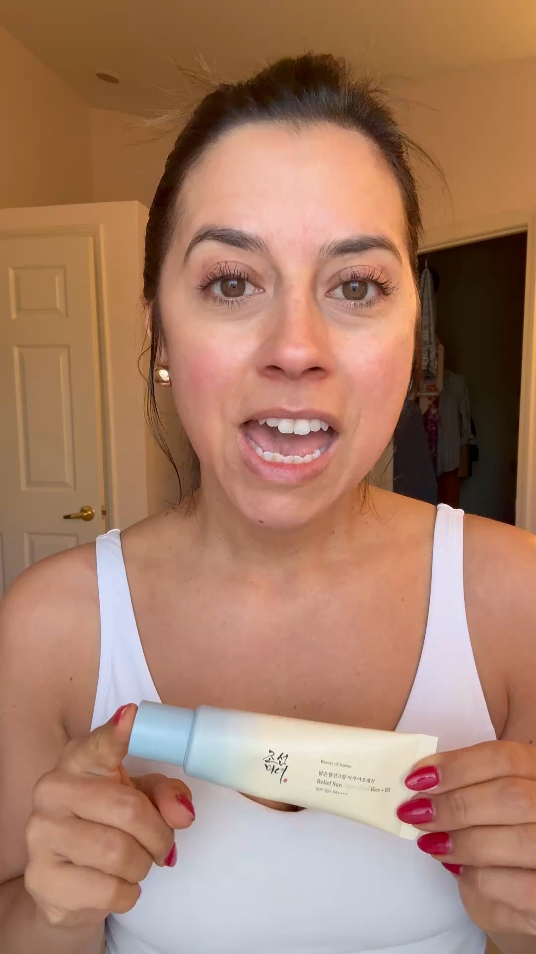 Viral sunscreen⭐️ 

#LTKmorningroutine #LTKOver40 #LTKgrwm