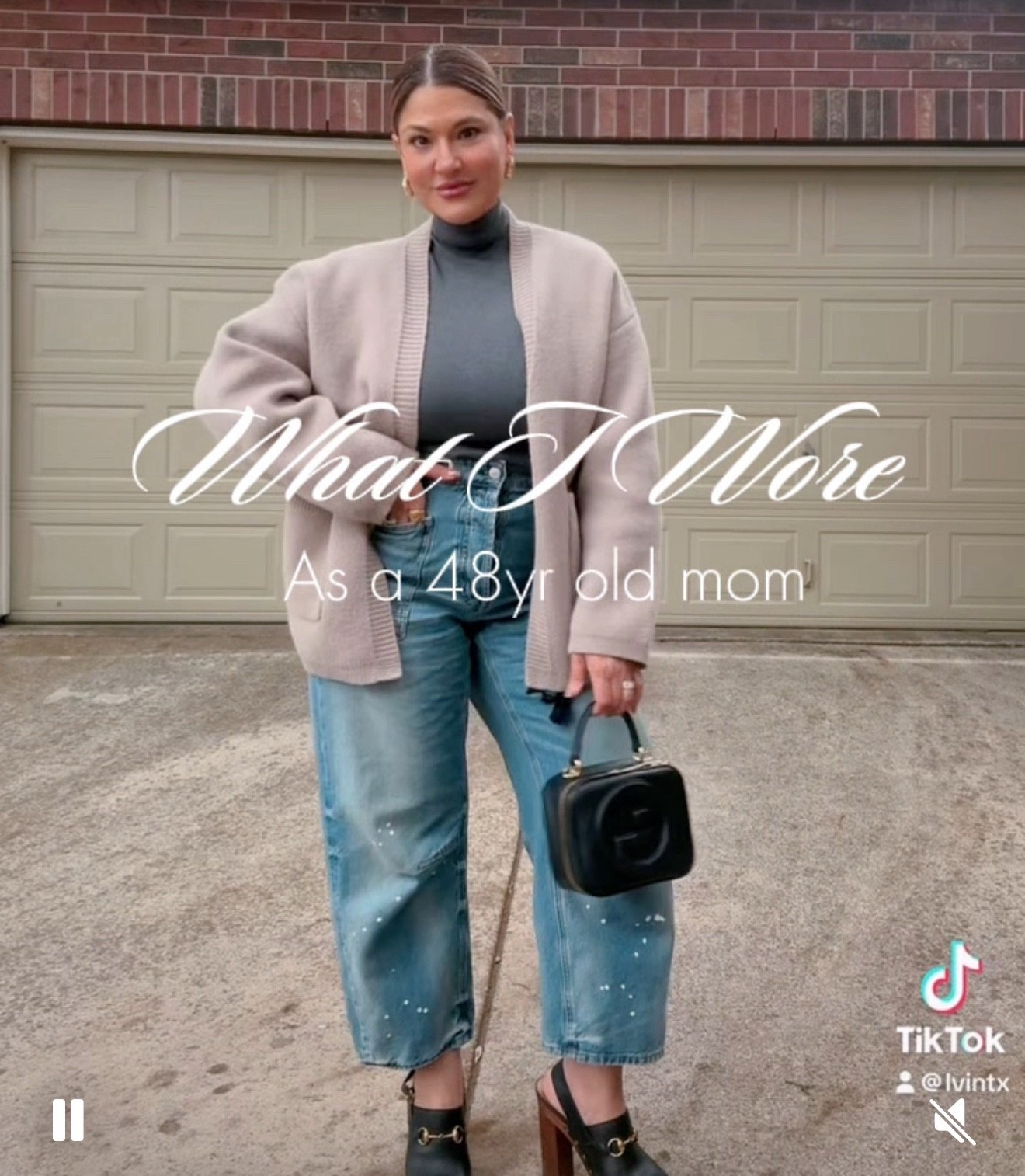 Casual, layered and cozy … love this look? Follow along for more

#LTKOver40 #LTKHoliday #LTKmomlife