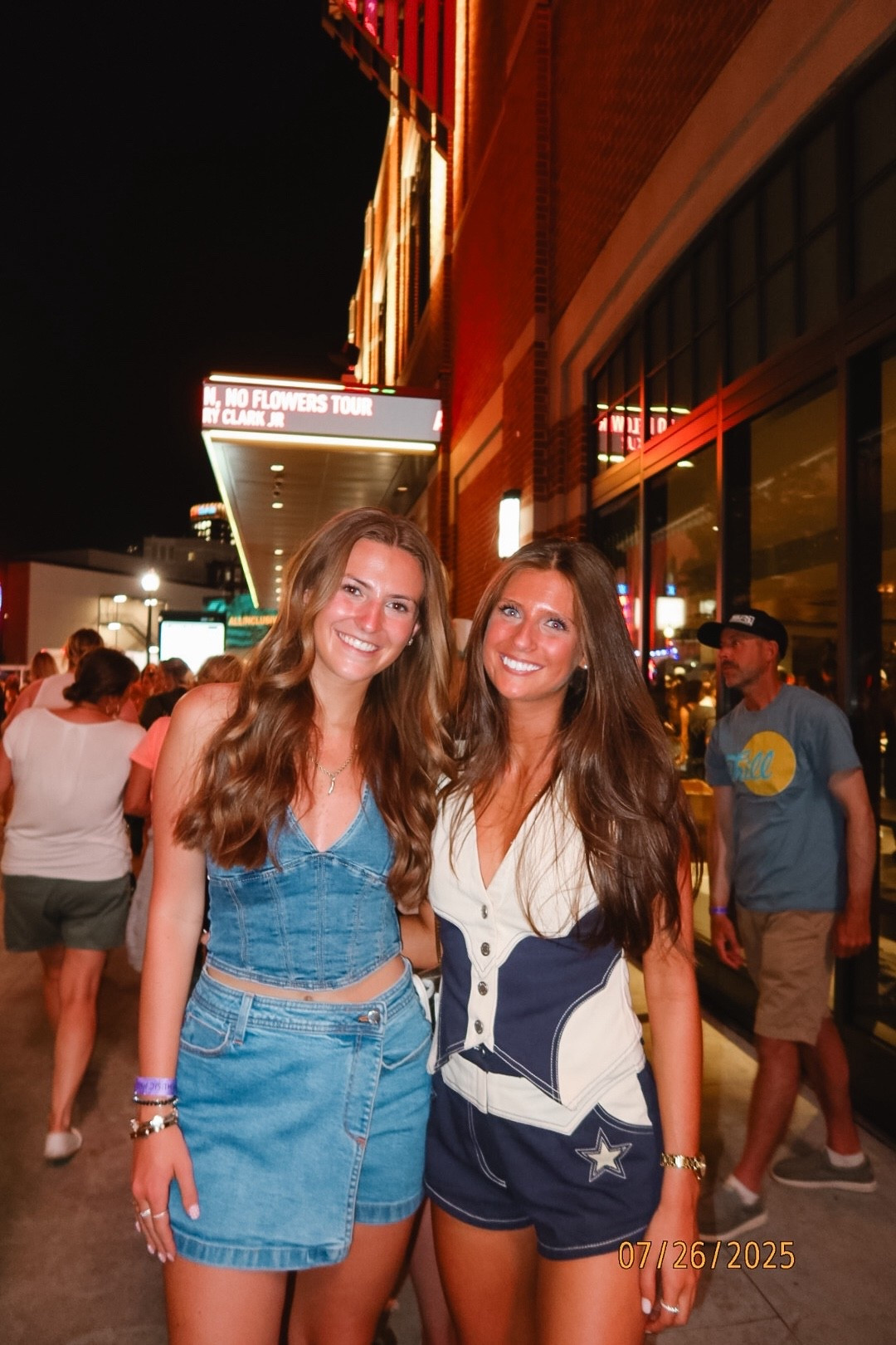 #countryconcertoutfit #countryconcert #denim #denimoutfit #gamedayoitfit

#LTKStyleTip #LTKU #LTKFindsUnder100