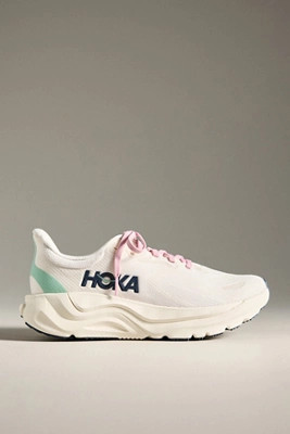 HOKA® Arahi 8 Sneakers | Anthropologie (US)