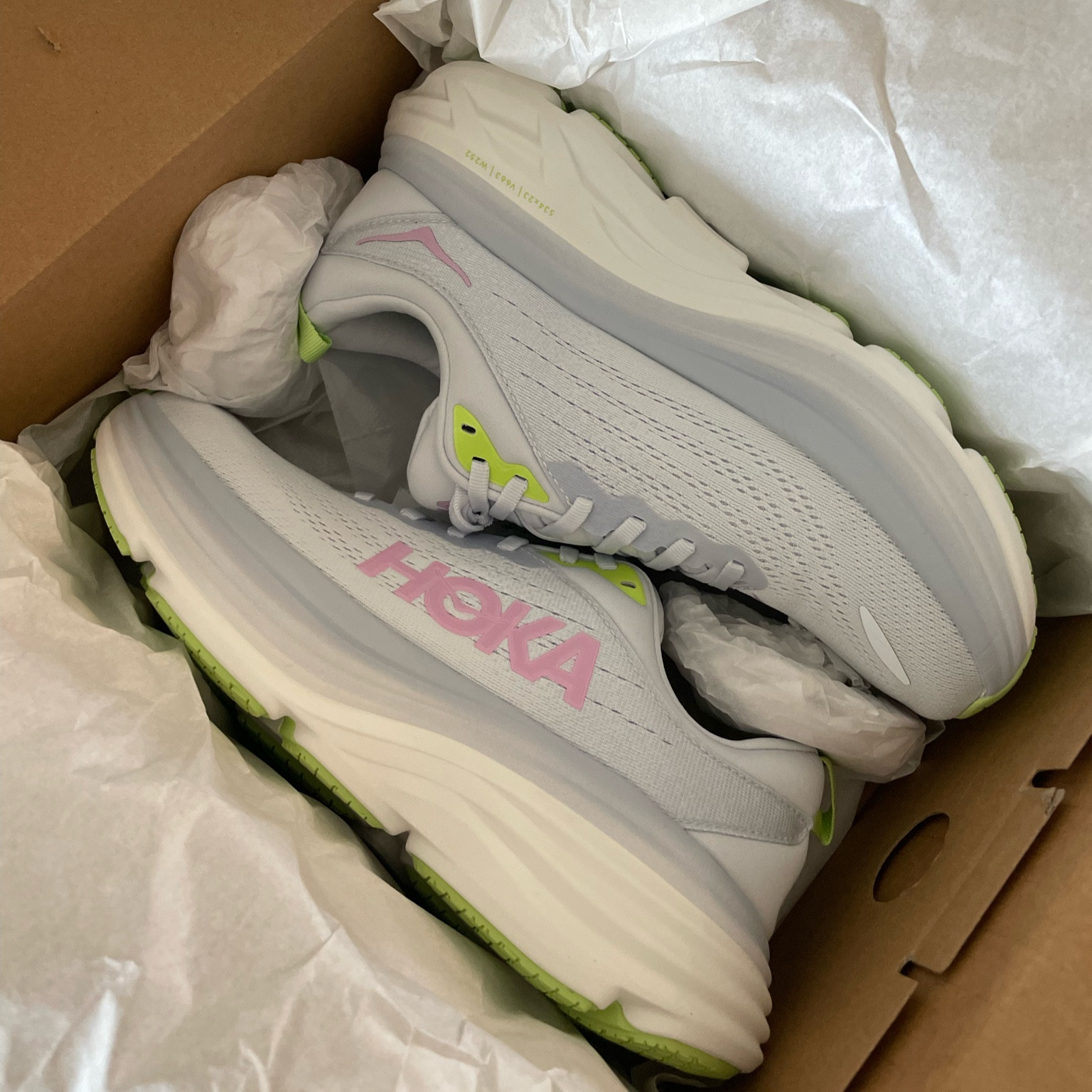 Brb going for a run🏃🏼‍♀️✌🏼🫧

#LTKFitness #LTKActive #LTKBacktoSchool