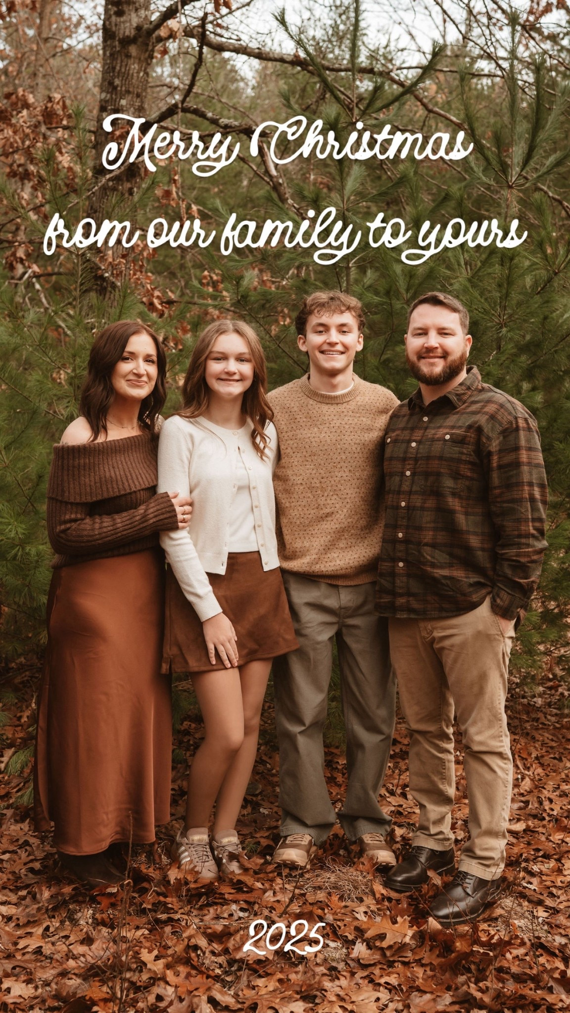 Family photos outfits 

#LTKHoliday