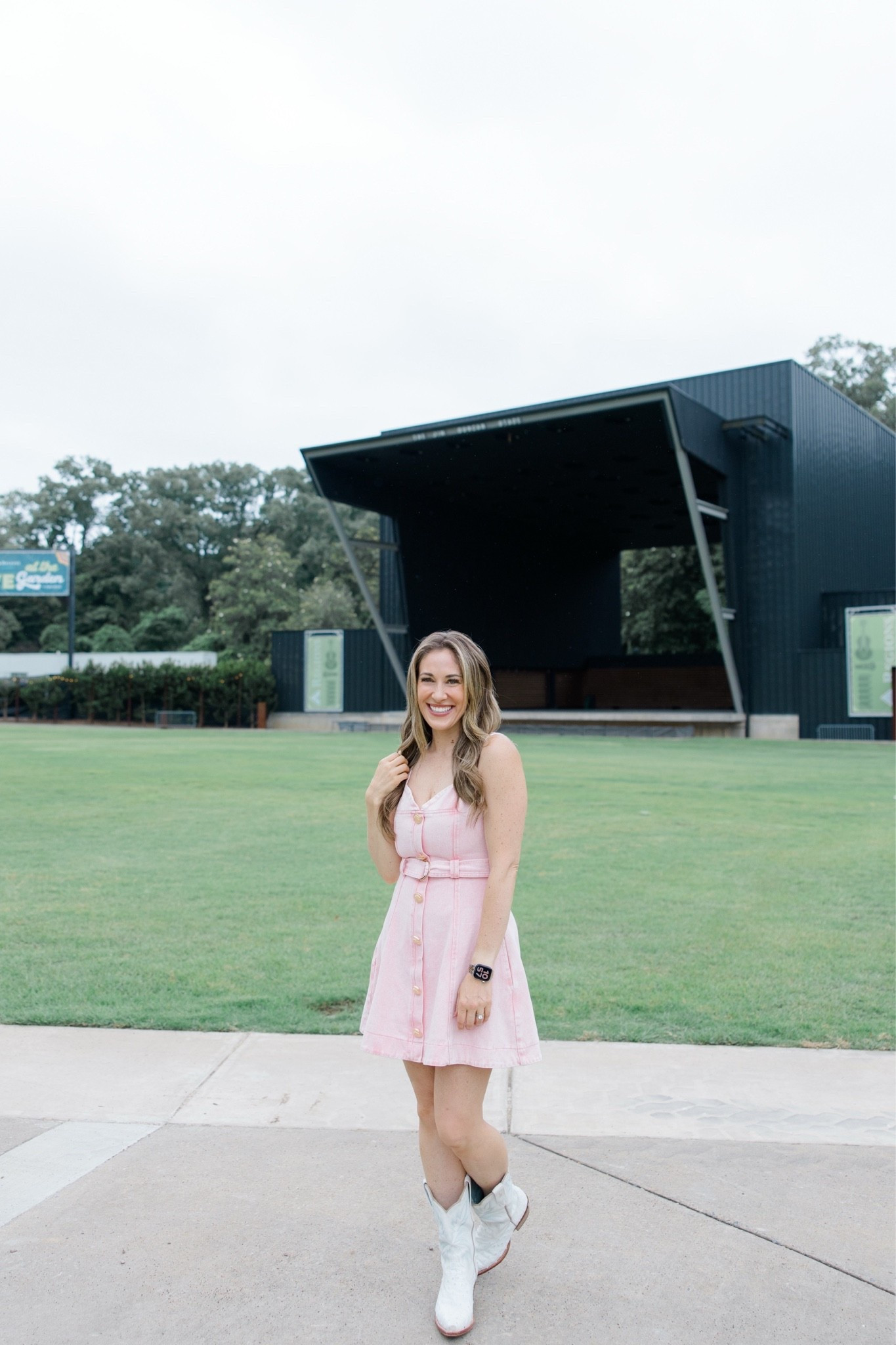 The perfect country concert dress! Love this fun pink denim dress. Size small.

#LTKSeasonal #LTKOver40 #LTKPetite