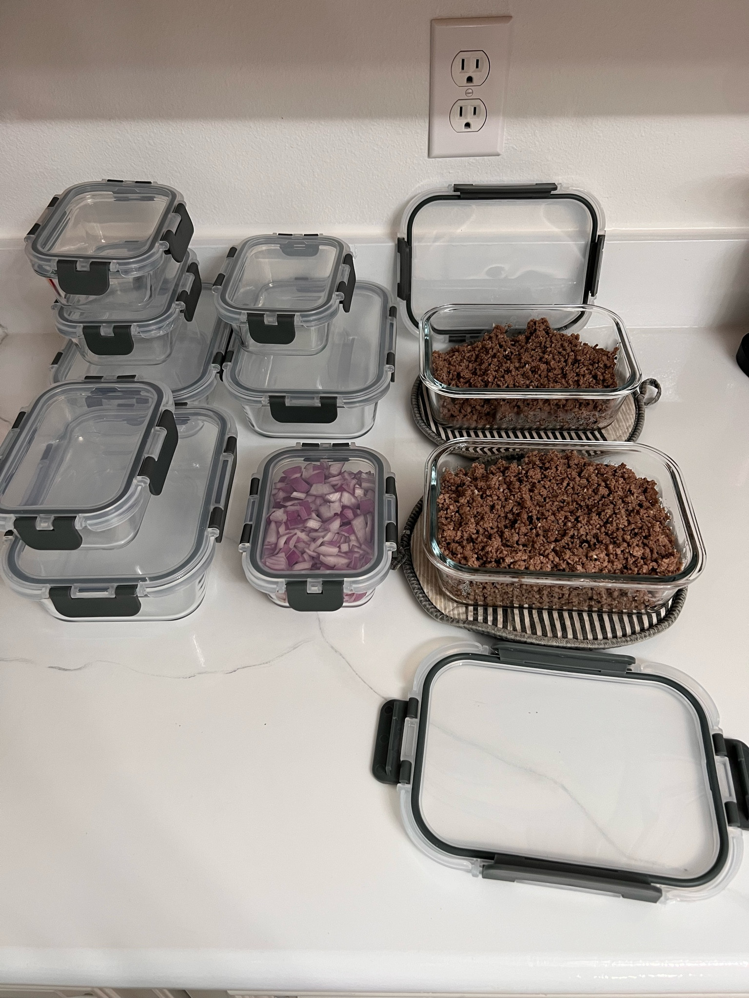 10 pc food prep food storage containers
Meal prep
Glass food containers
Amazon home finds
Amazon kitchen 

#LTKhome #LTKfamily