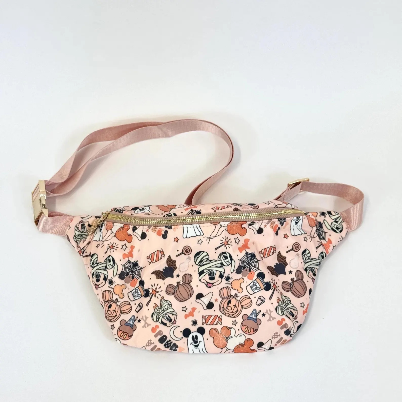 Mummy Mouse & Friends / Fanny Pack / Crossbody | Etsy (Global)