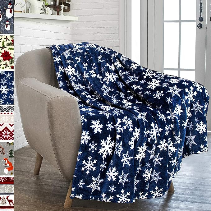 PAVILIA Christmas Throw Blanket | Navy Snowflake Christmas Fleece Blanket | Soft, Plush, Warm Win... | Amazon (US)