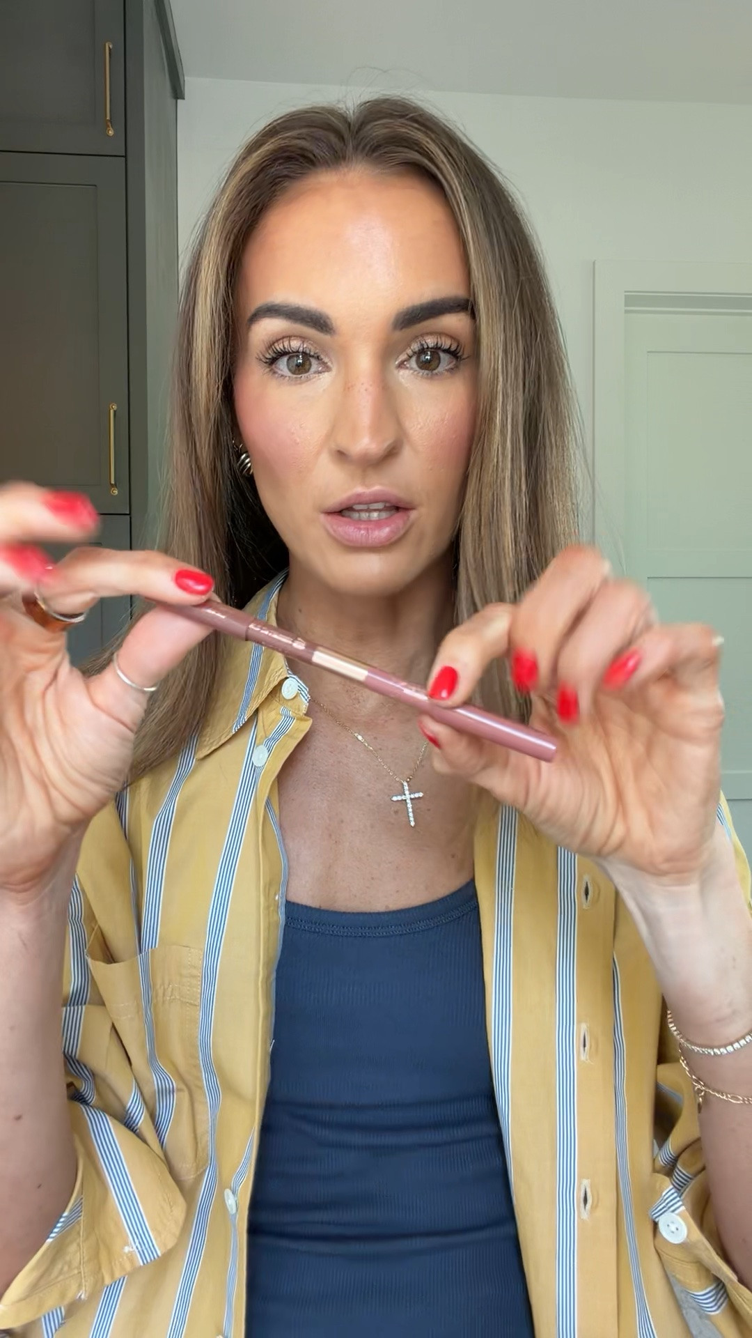 My go-to lip combo lately and the best eyeshadow palette! 🙌🏼