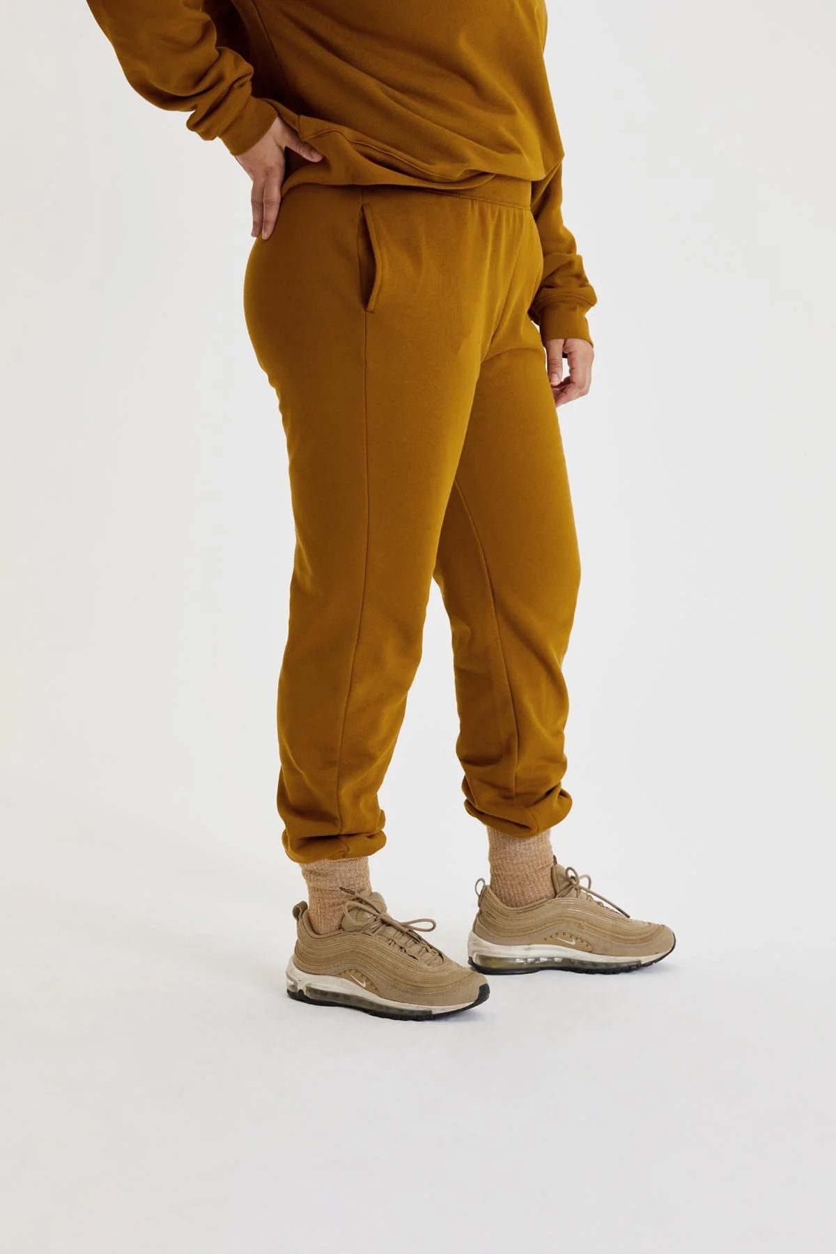 Sycamore 50/50 Classic Jogger | Girlfriend Collective
