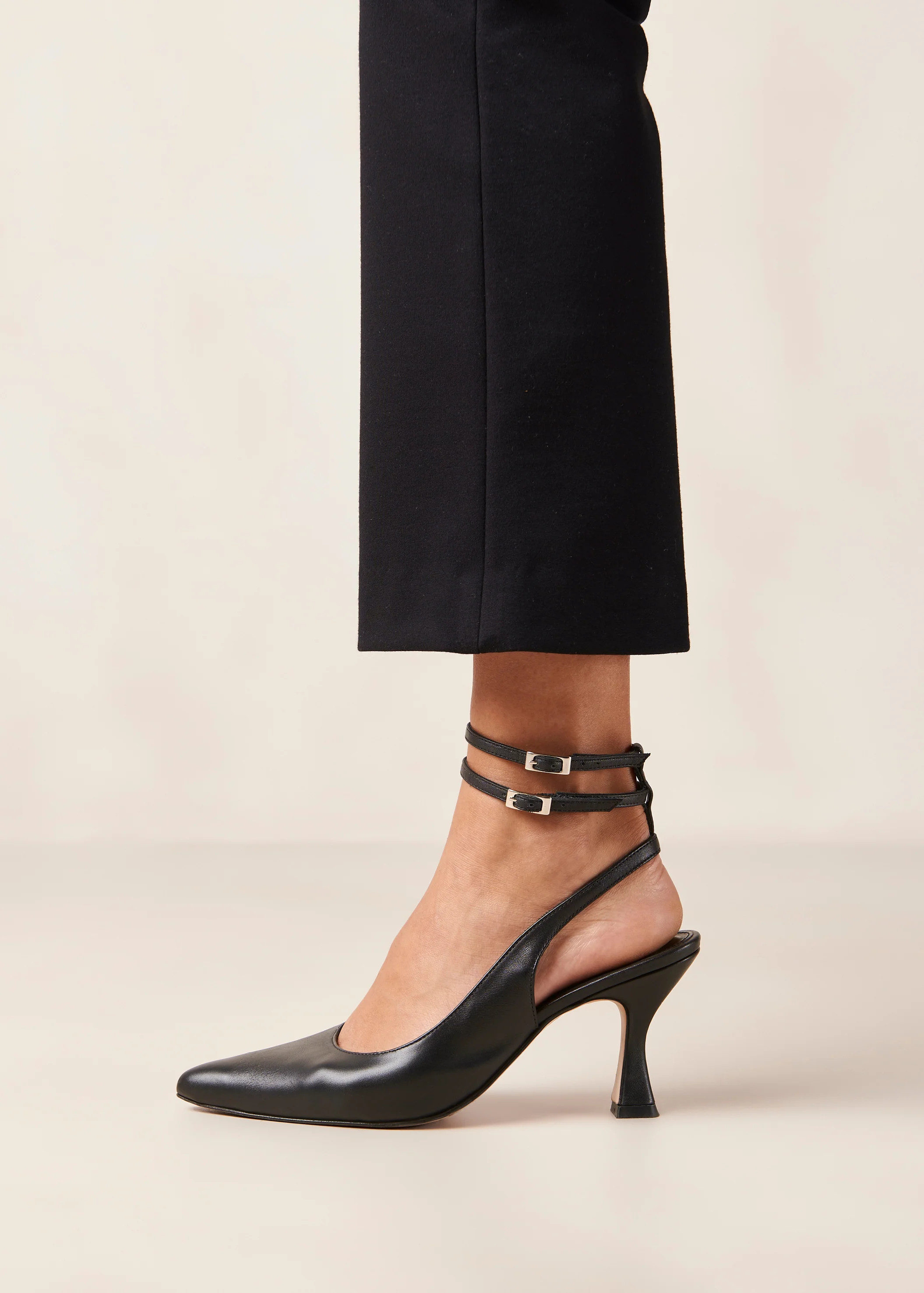 Louise - Black Leather Pumps | ALOHAS | Alohas US