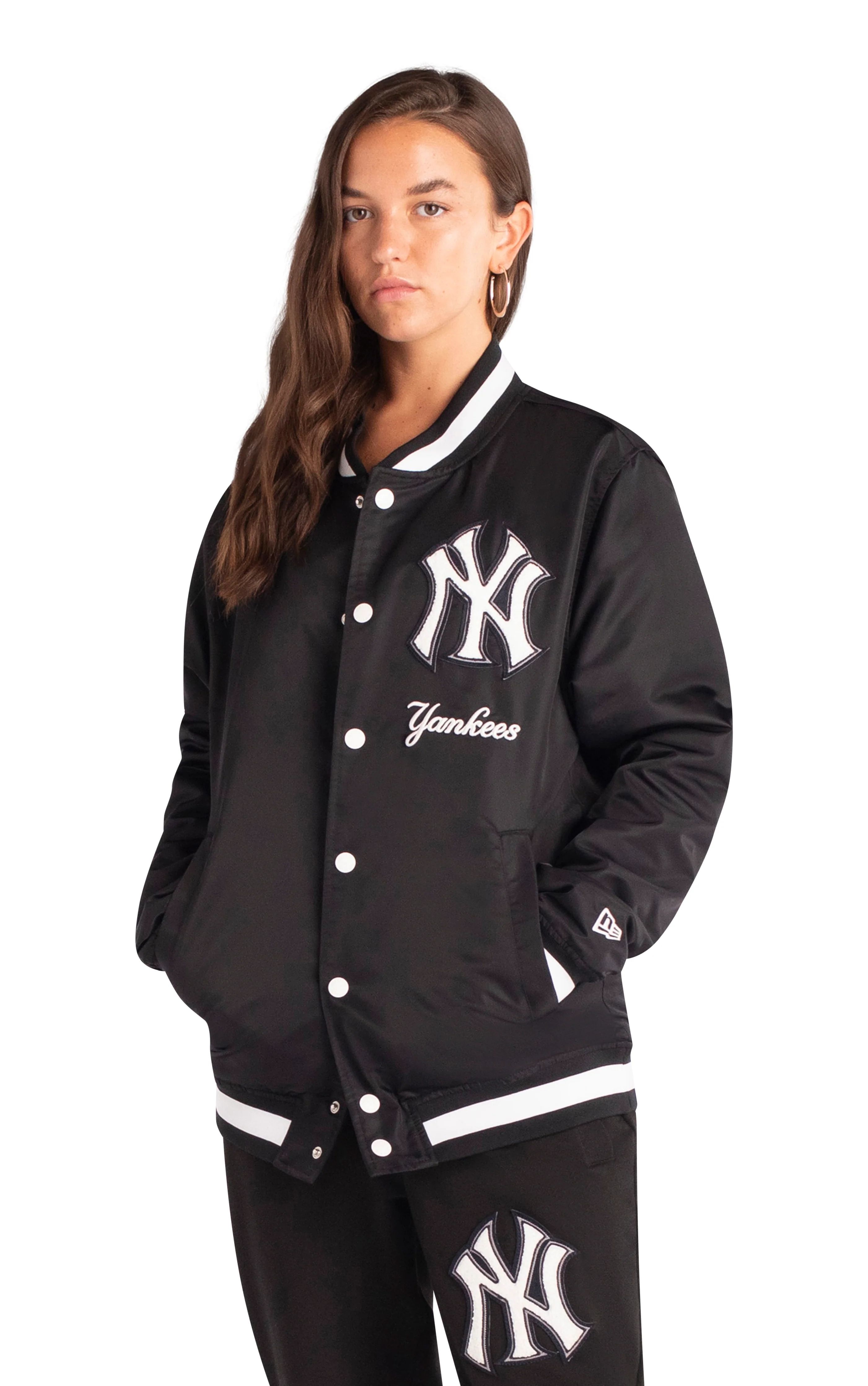 New York Yankees Logo Select Black Jacket | New Era
