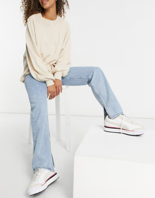 ASOS DESIGN mid rise '90s' straight leg jeans in stonewash with split hem | ASOS (Global)