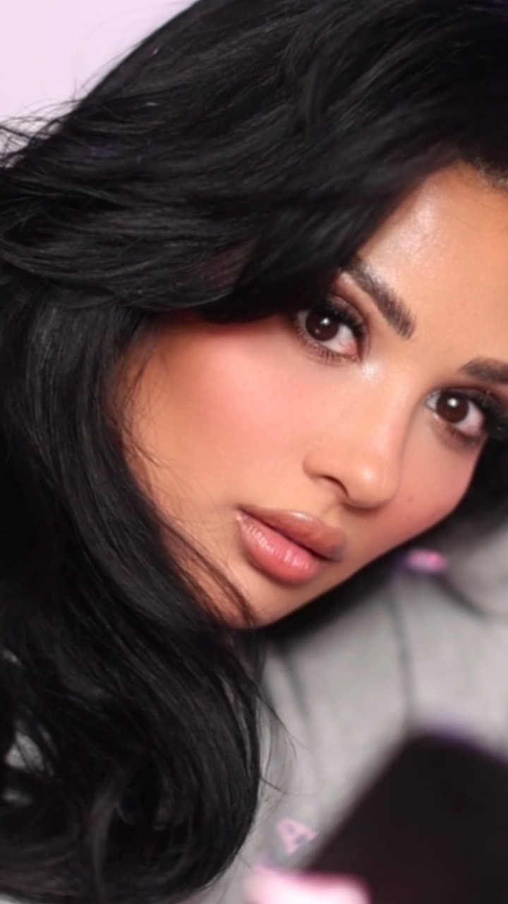 LOOOOOVE a good cream shadow stick! The new quickie queen eyeshadows from Too Faced are perfect! 

#LTKWatchNow #LTKBeauty