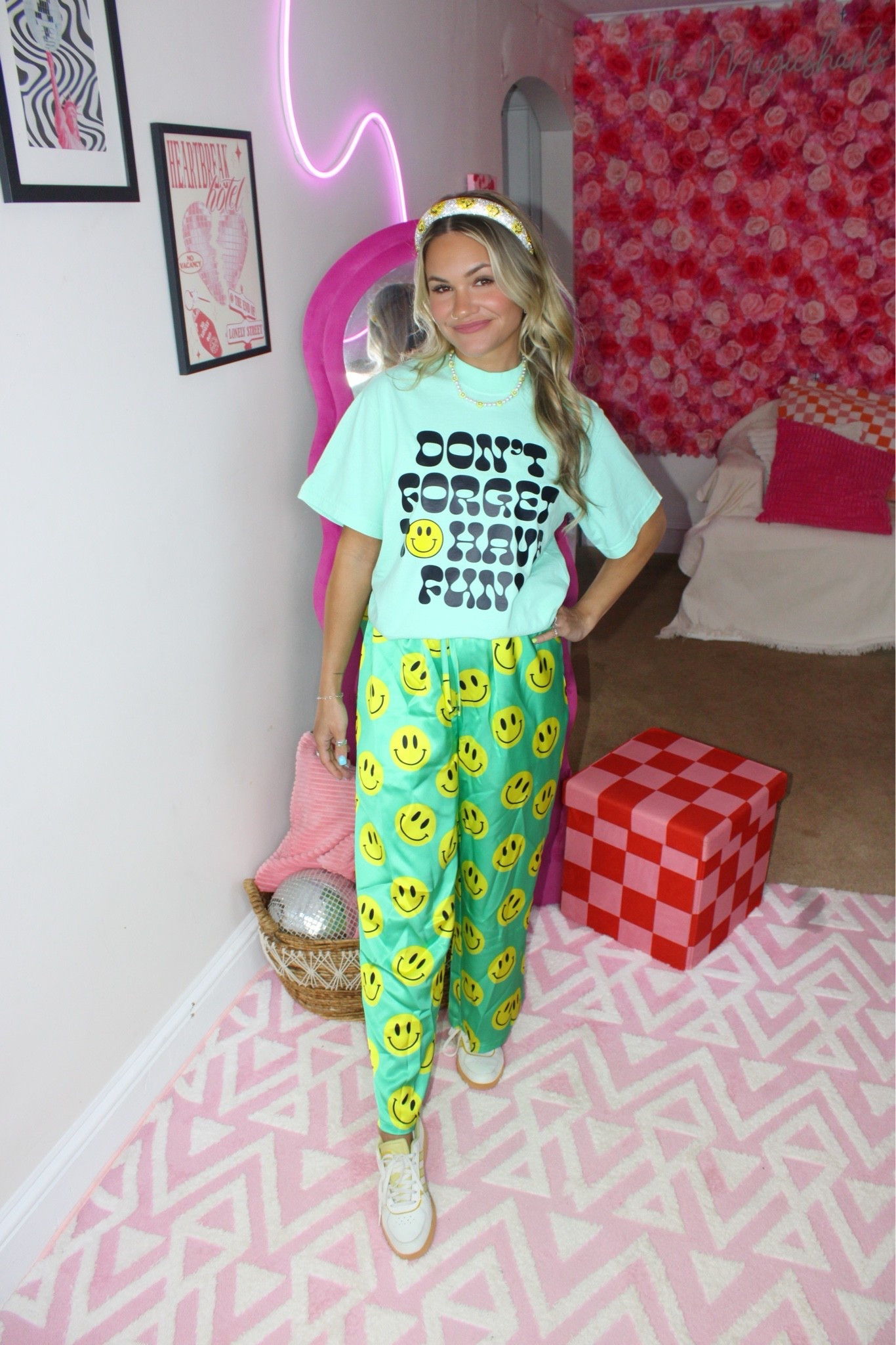 Teacher ootd

Pants and top: Burnt Toast