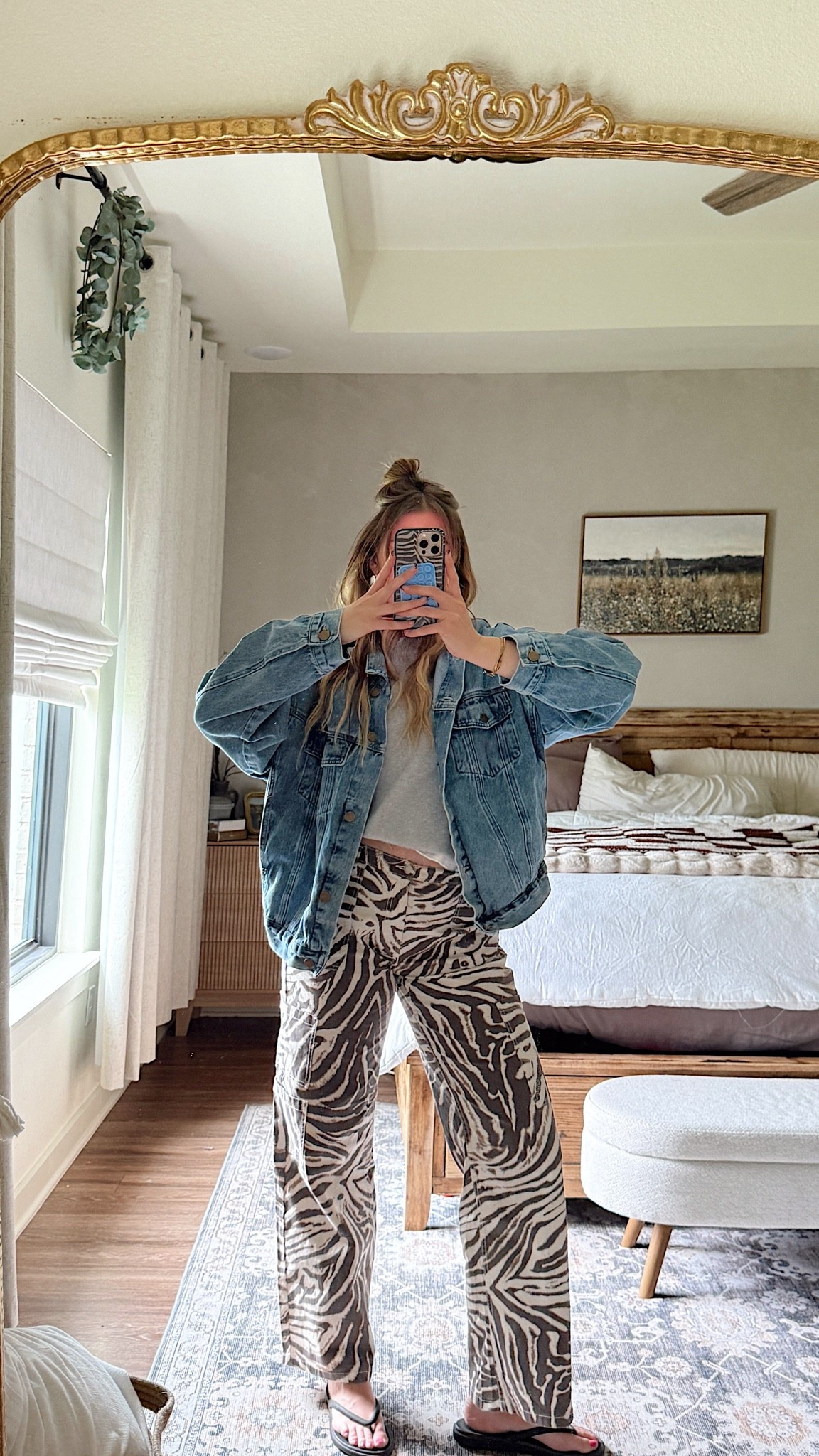 If you’re looking for the perfect oversized denim jacket - you need this! I reach for this one over any others! I’m in a medium! Fits very tts