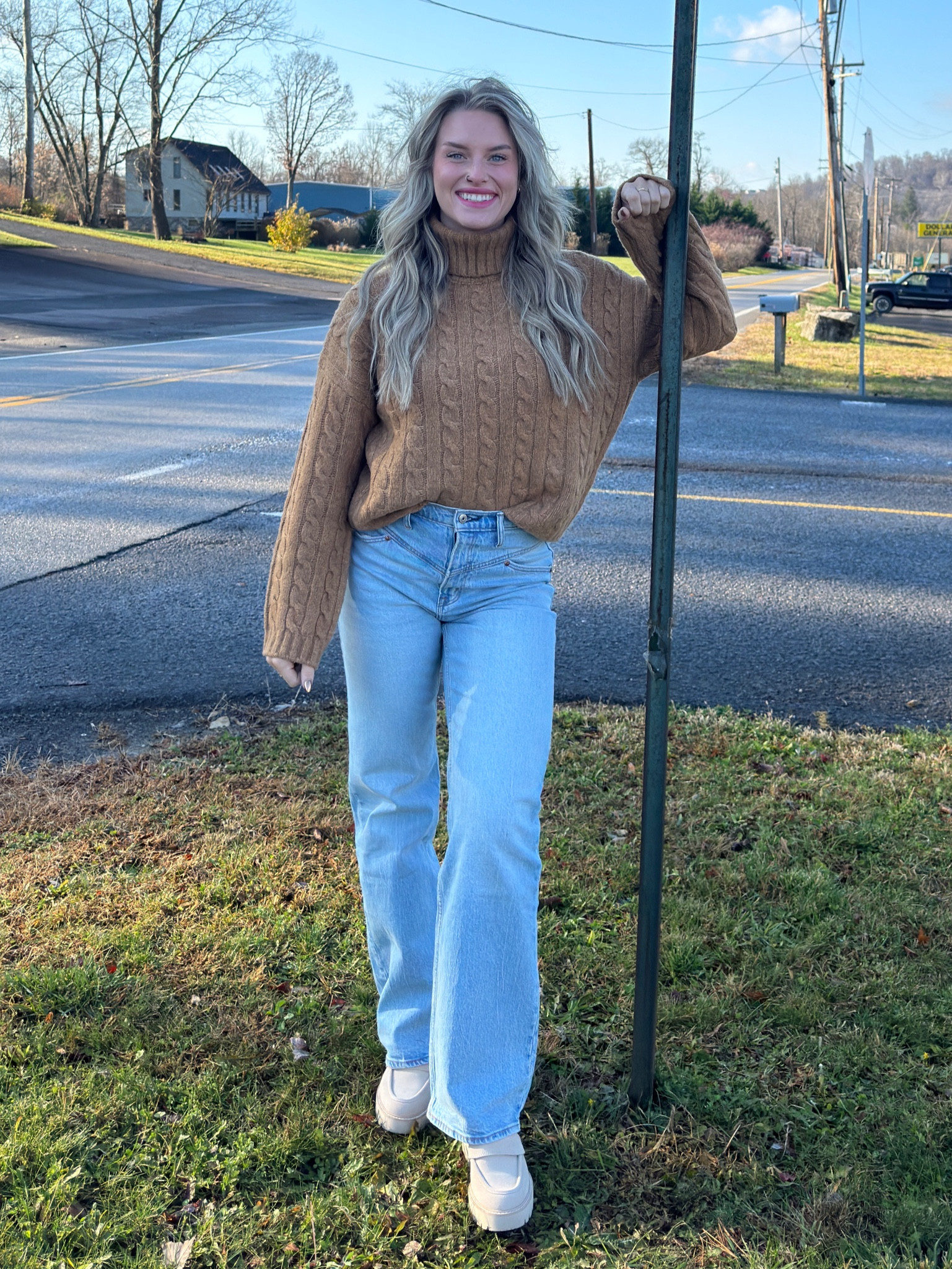 comfy casual fall/winter outfit 

#LTKfindsunder100 #LTKSeasonal #LTKshoecrush