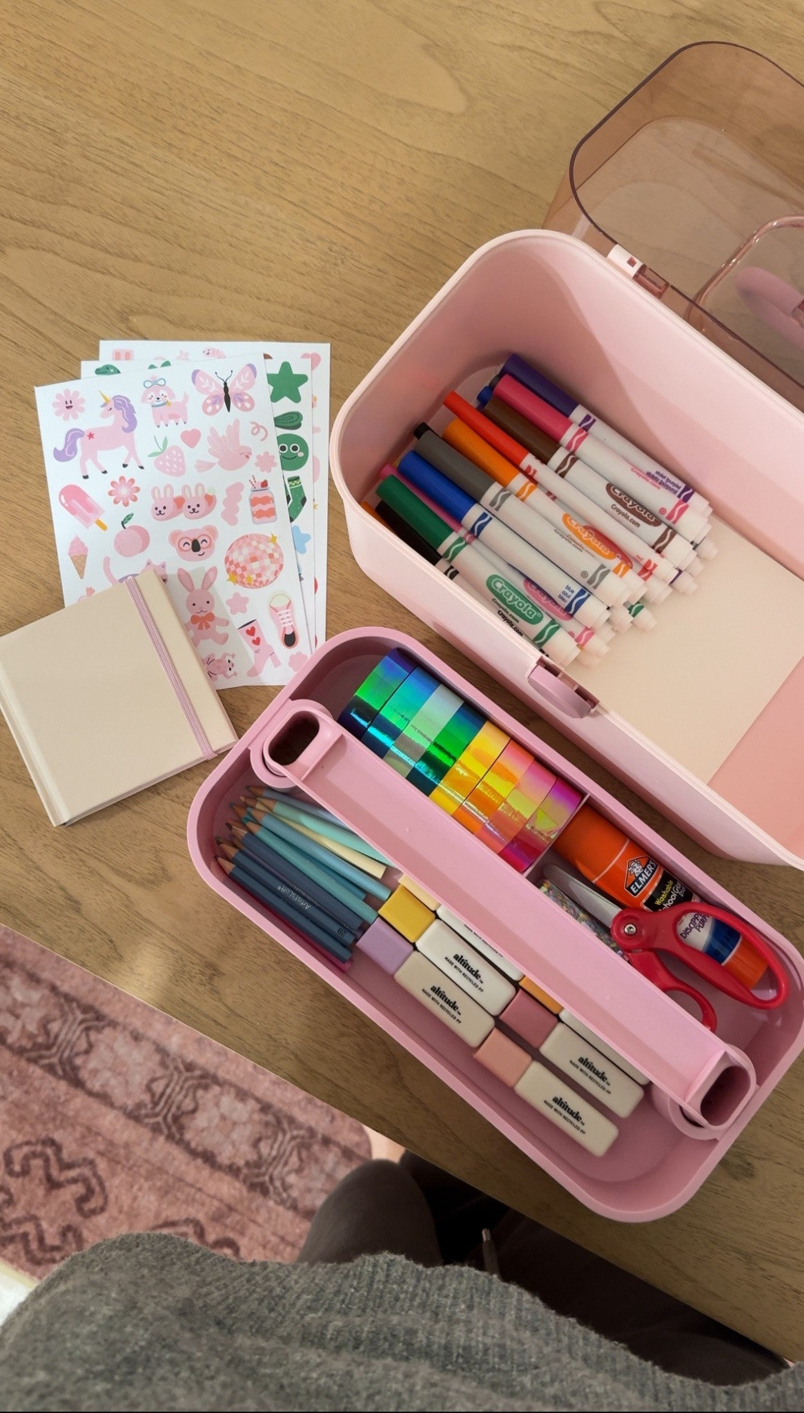 A a craft caddy!! 💓