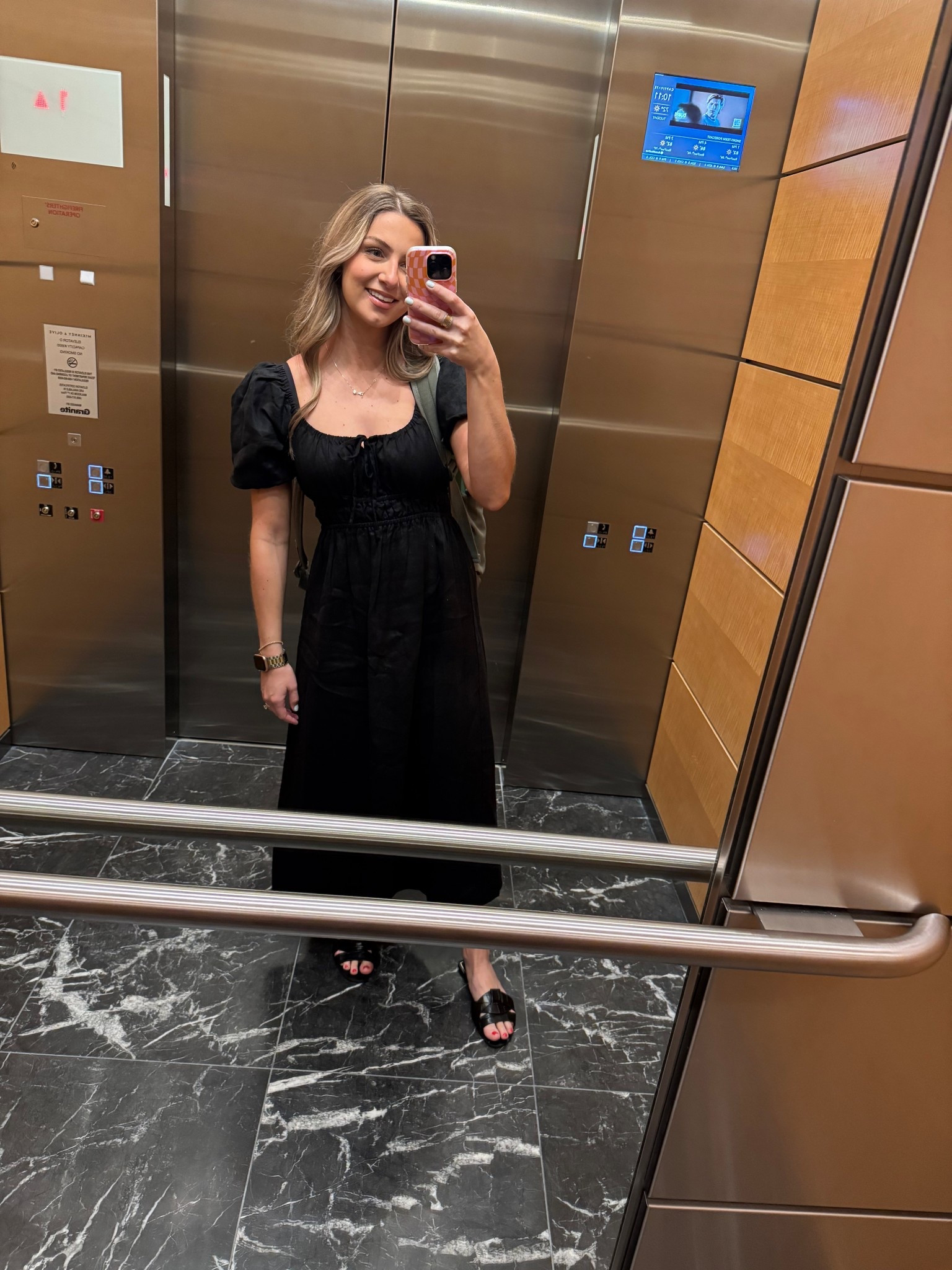 Summer work dress!🖤