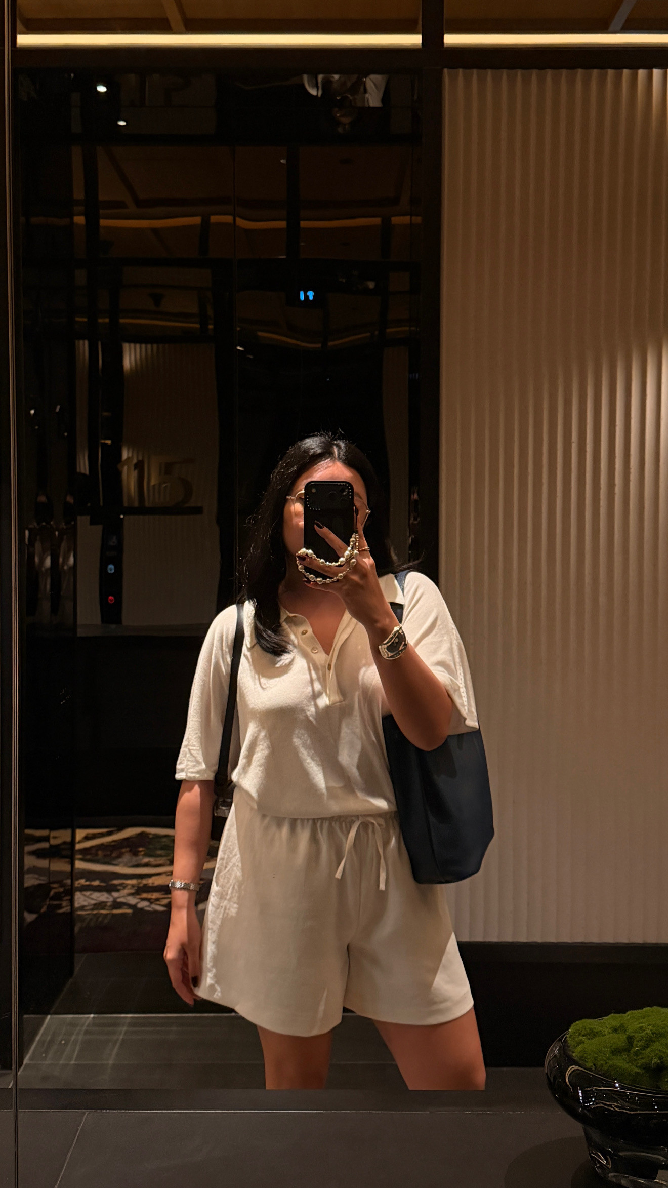 All White Fit for Singapore + So Kelly 22

#LTKTravel #LTKStyleTip
