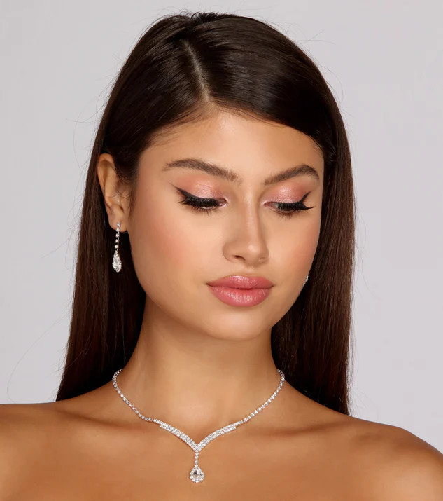 Teardrop Rhinestone Set | Windsor Stores