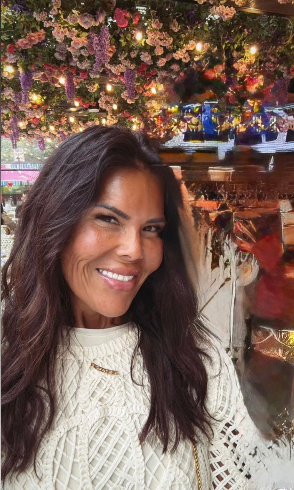 #fraaands 👯‍♀️💐💞✨



.

.

.


.

.


Comment SHOP below to receive a DM with the link to shop this post on my LTK ⬇ https://liketk.it/5ax5C #ltkactive #ltkover40 #ltkfindsunder50

.

.


#stylishplusmama  #fashionforeveryone #latinainfluencer #burberry #versace  #gucci #nordstromstyle #bloomingdales #mytargetstyle#intermixonline  #coach #missoni #sephora #chloe #fentybeauty #Goodamerican #skims #freepeople #momlife #limabeanboys #boymom #fendi #dressweather #amazonfashion #penation #loewe



#LTKStyleTip #LTKOver40 #LTKWorkwear