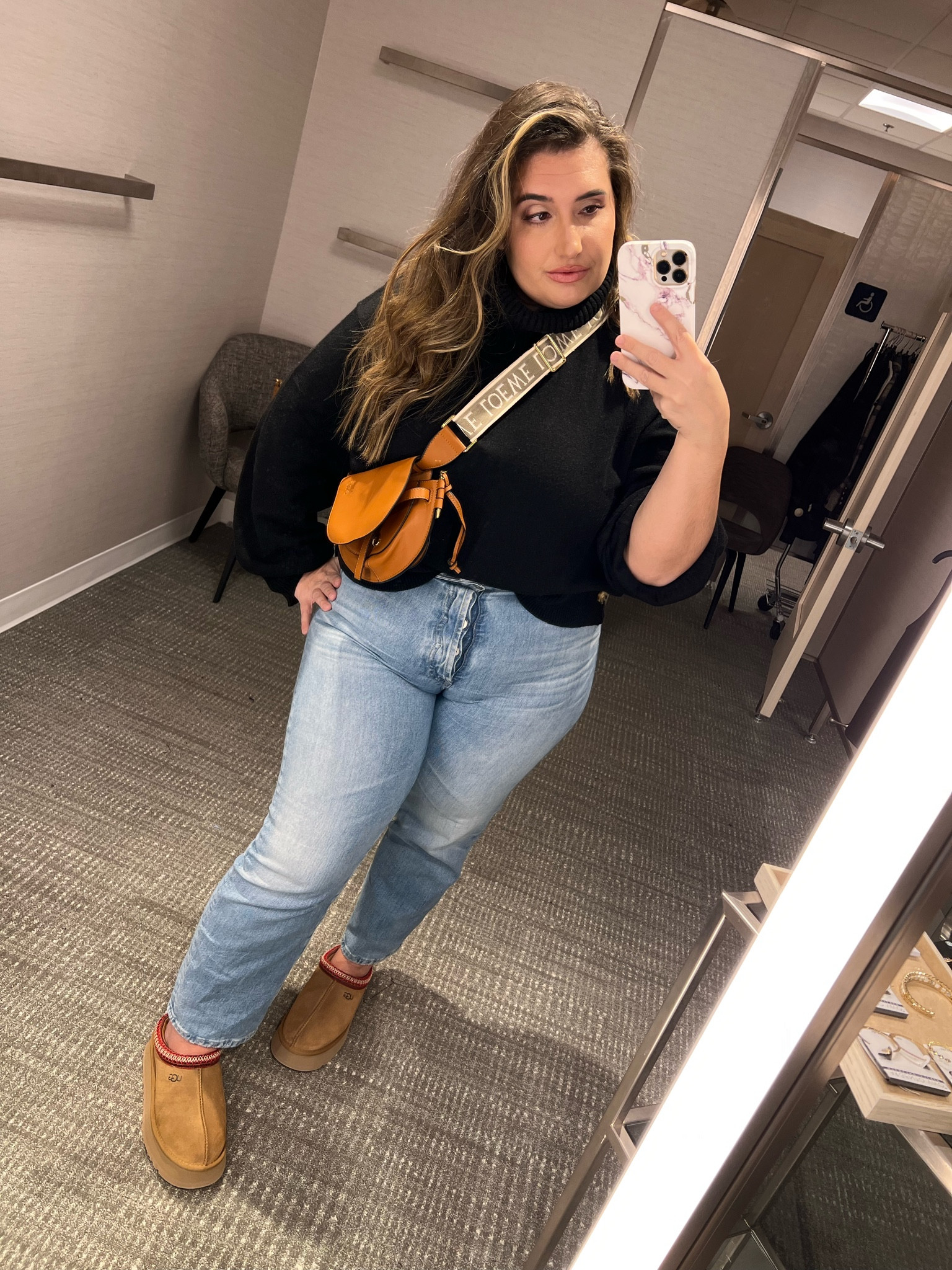 Cropped sweaters, platform uggs, ugg Mules, fall fashion, sweater weather 