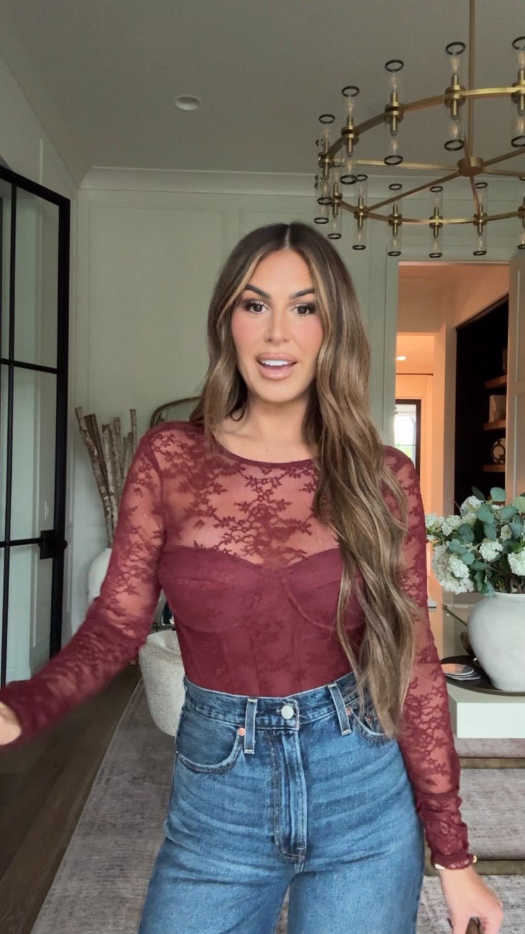 VICI new arrivals are live now! Use code HOLLIE40 for 40% off! Size small top and size 27 denim.