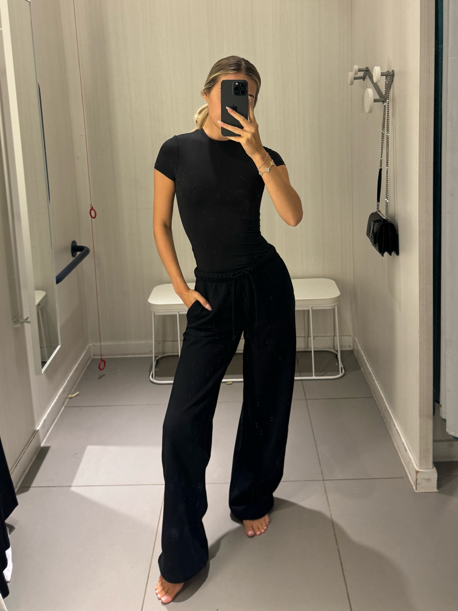 Petite girlies you need these wide leg joggers ! They fit me very well and I’m 5ft4 from H&M new in 

#LTKautumn #LTKsummer #LTKuk